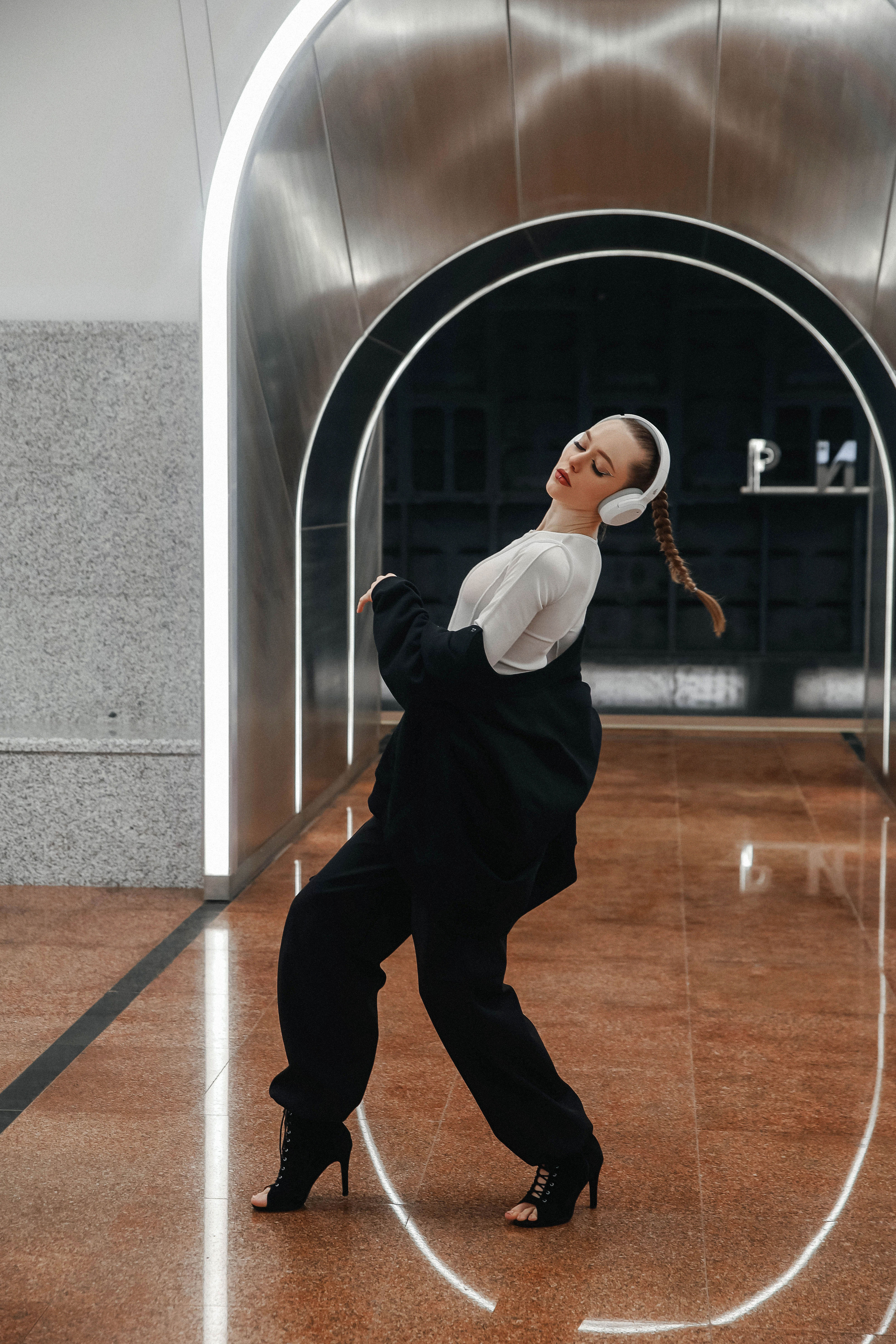 Метро. Свадебный и семейный фотограф в Москве