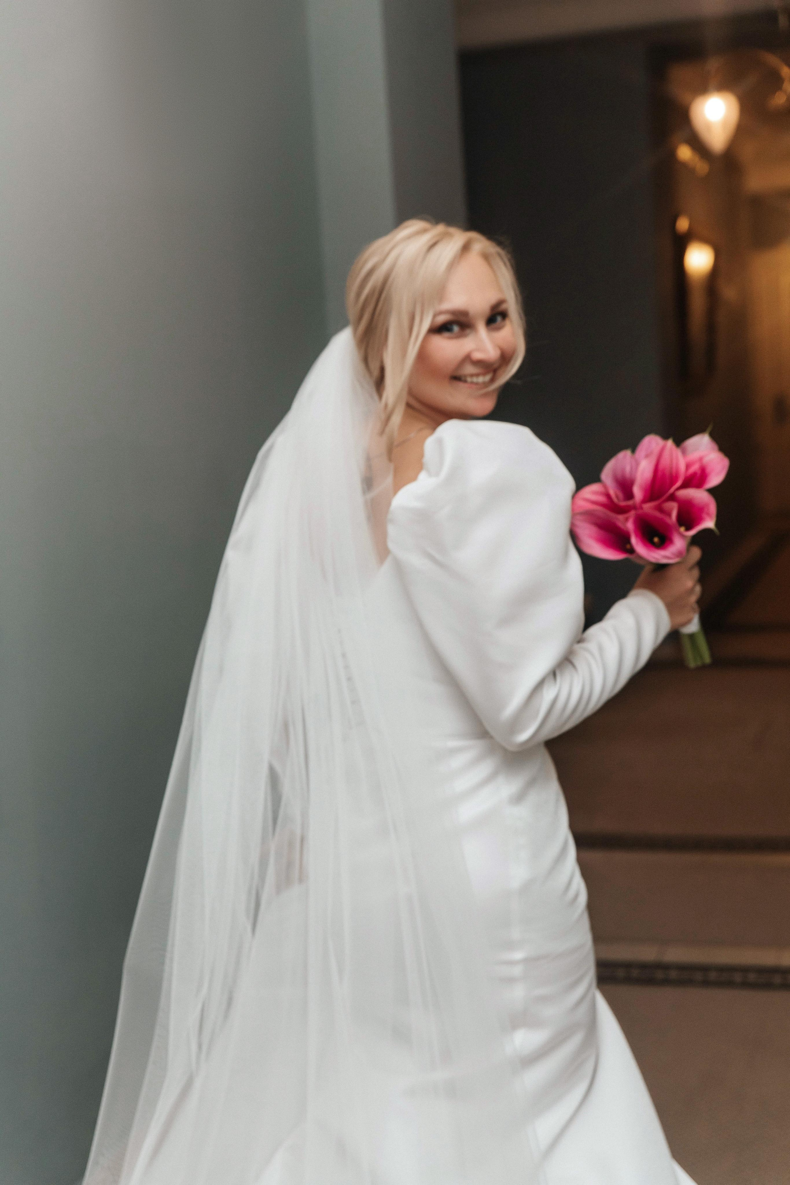 Свадебная фотосессия росписи в отеле Metropol. Свадебный и семейный фотограф в Москве