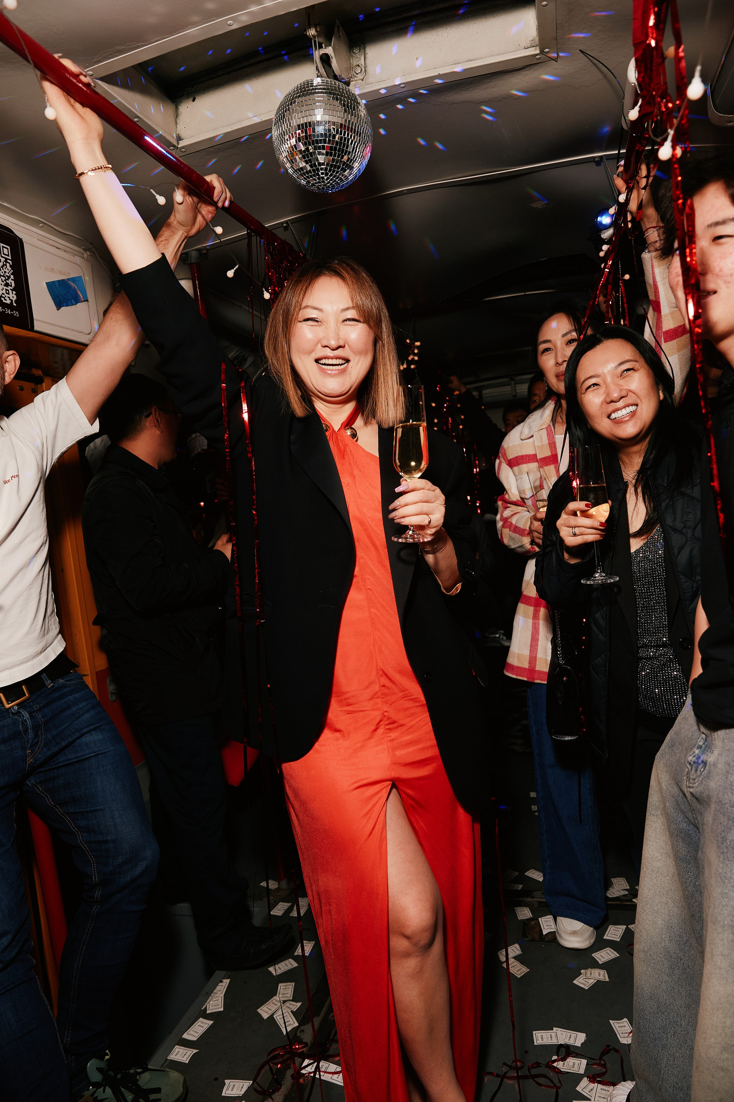 Tram 35 30.11. Свадебный репортажный фотограф краснодар максим дремов дрёмов фотосессия студия цена