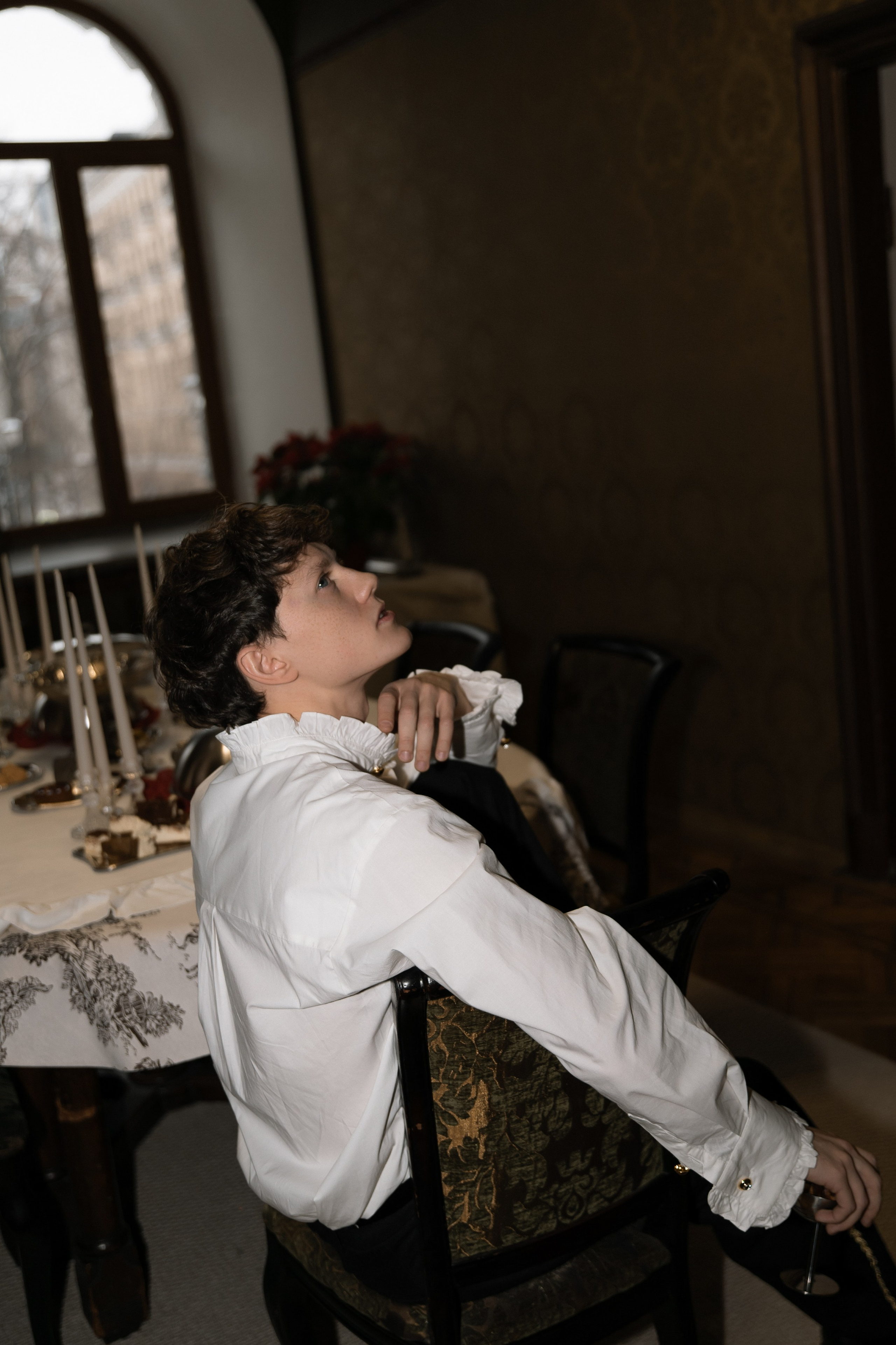 Свадебная съемка в исторической квартире на Чистых прудах. Ярослава Ерина — свадебный фотограф в Москве