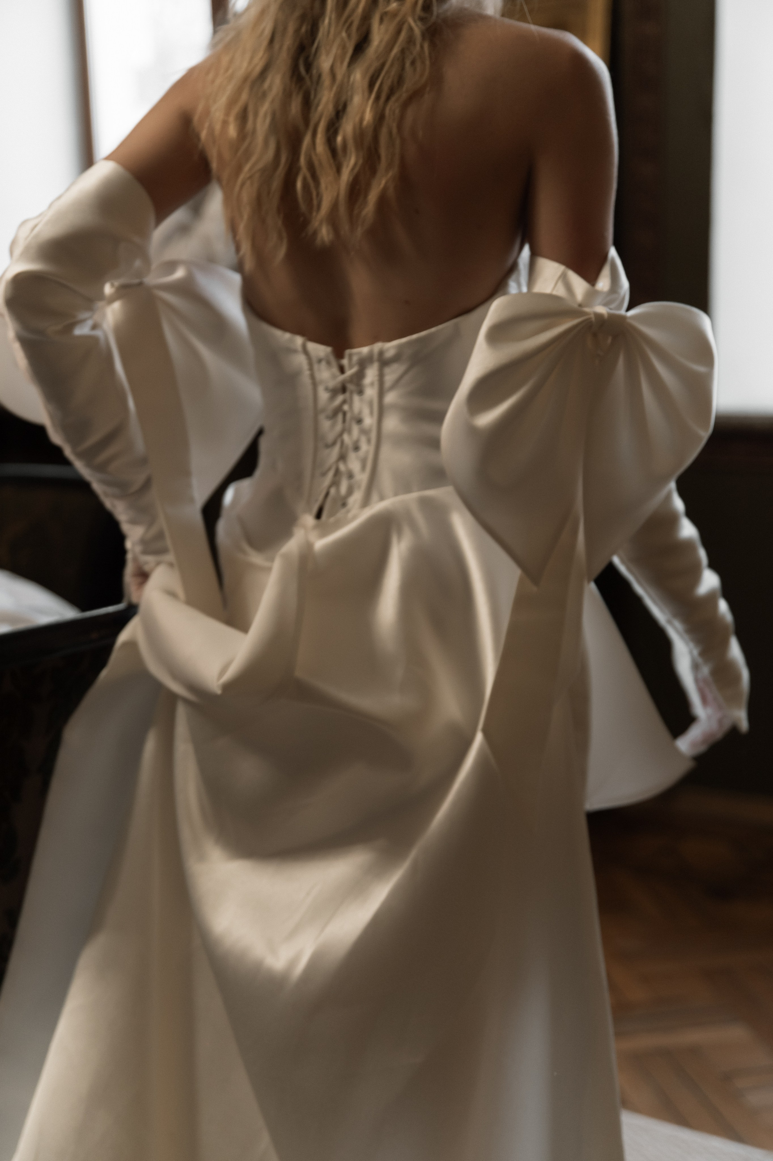 Свадебная съемка в исторической квартире на Чистых прудах. Ярослава Ерина — свадебный фотограф в Москве