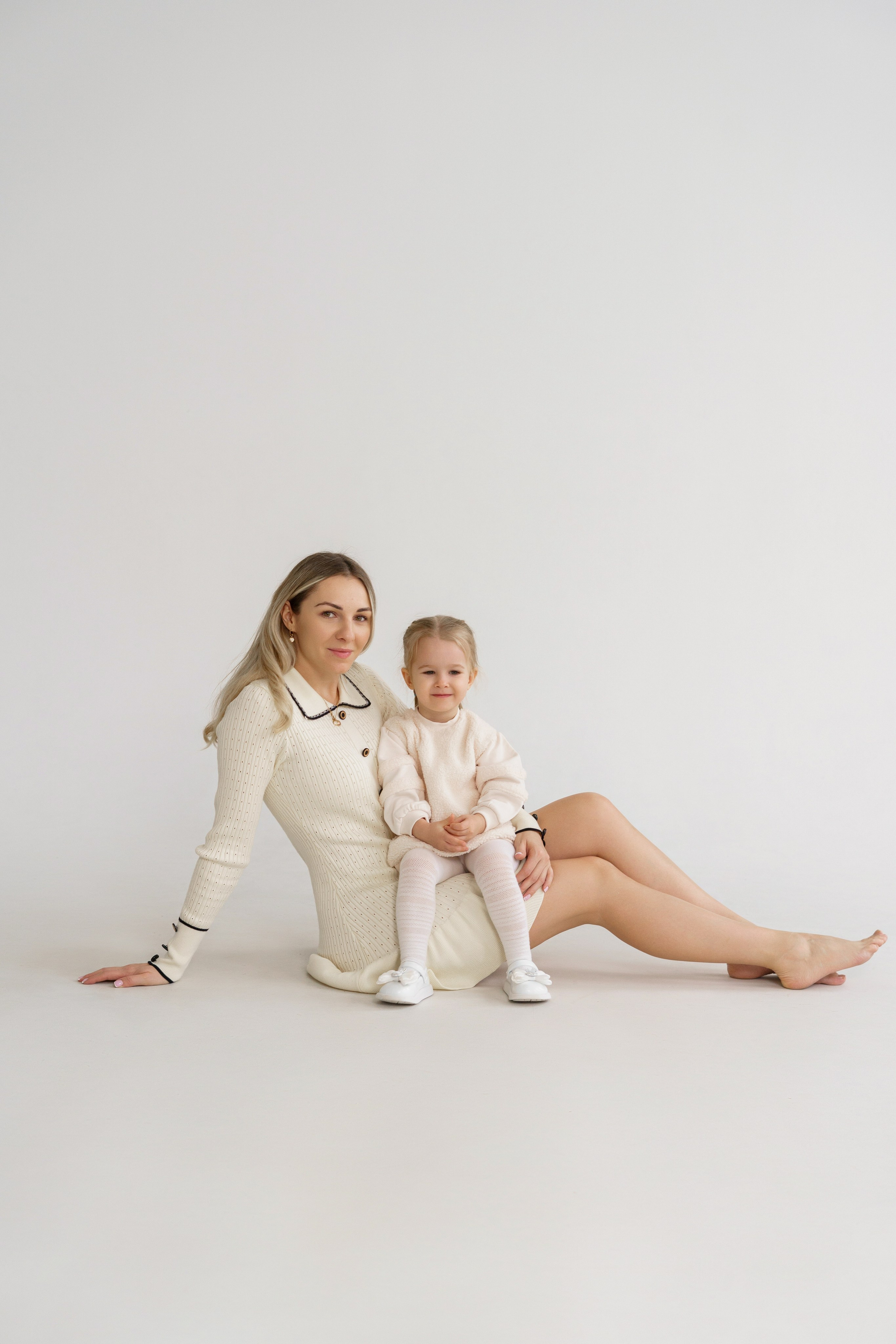 Вика и Алиса. Главная