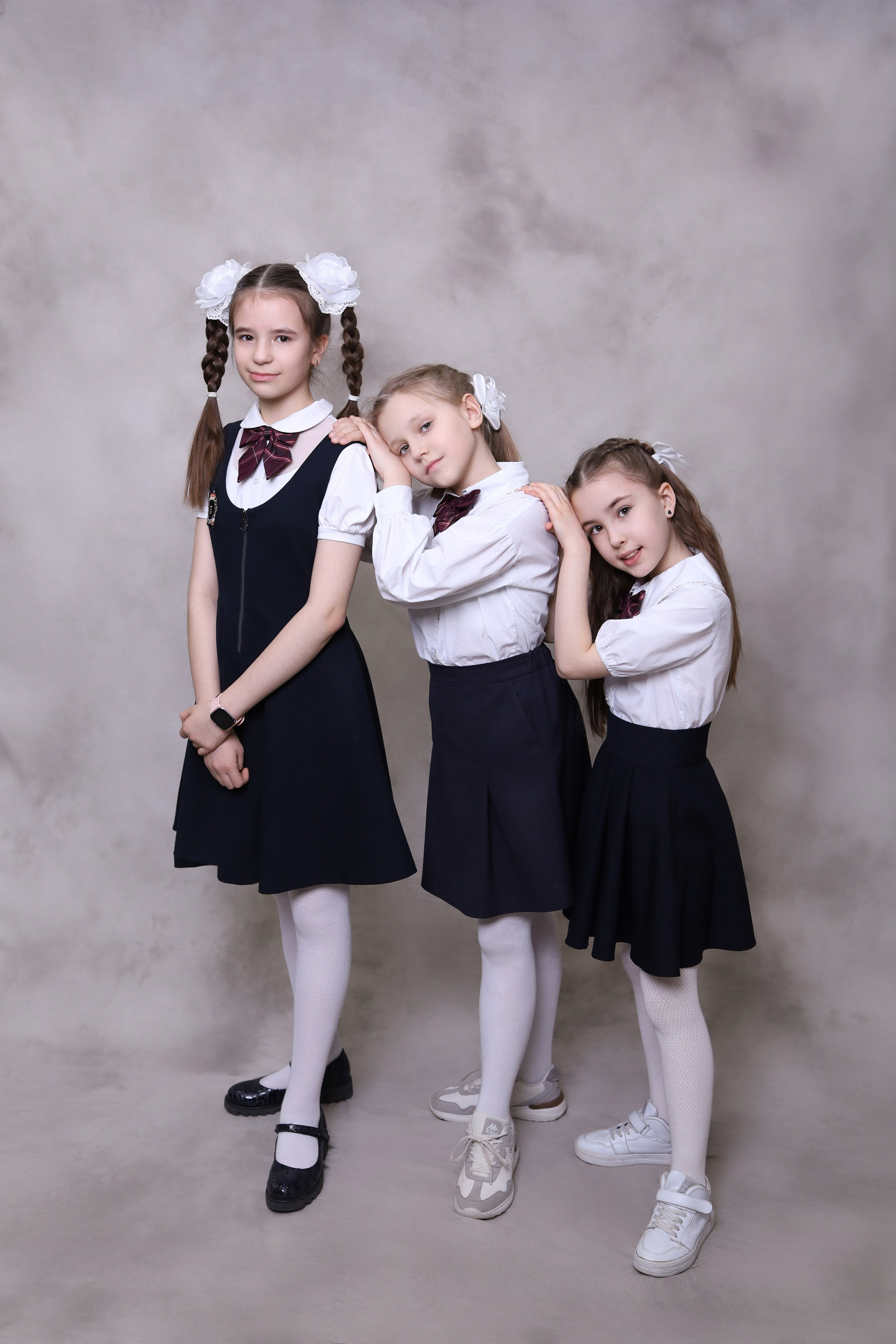 Выпускные альбомы для начальной школы печать на заказ. Выпускные альбомы в Тюмени для школ, садов, вузов спортивных секций