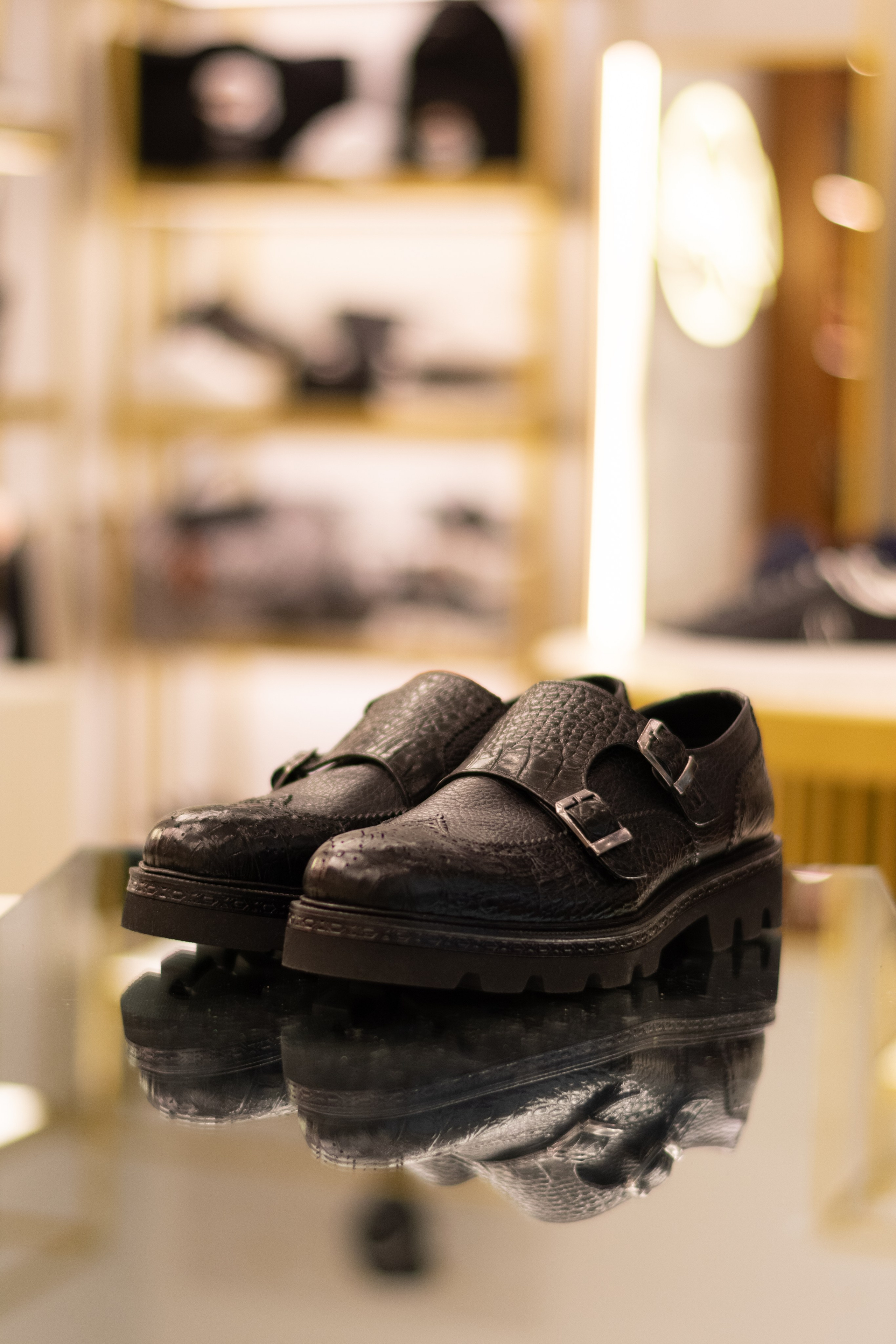 Для организаций. Предметная фотосессия для обувного магазина Capsula. Фотограф/видеограф Богдан Голованов