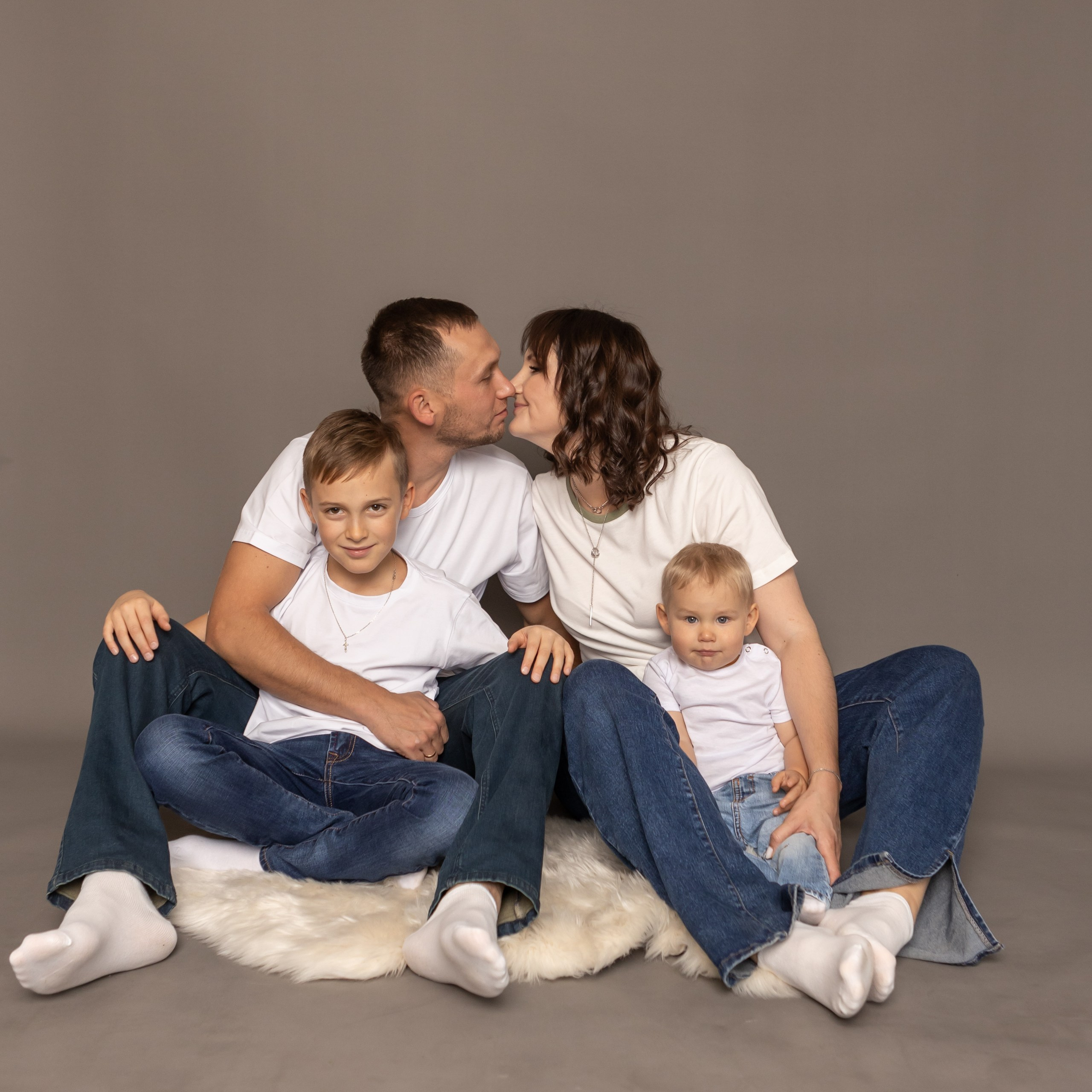 Годовасие. Фотограф новорожденных. Детский и семейный фотограф Марьяна Юдина