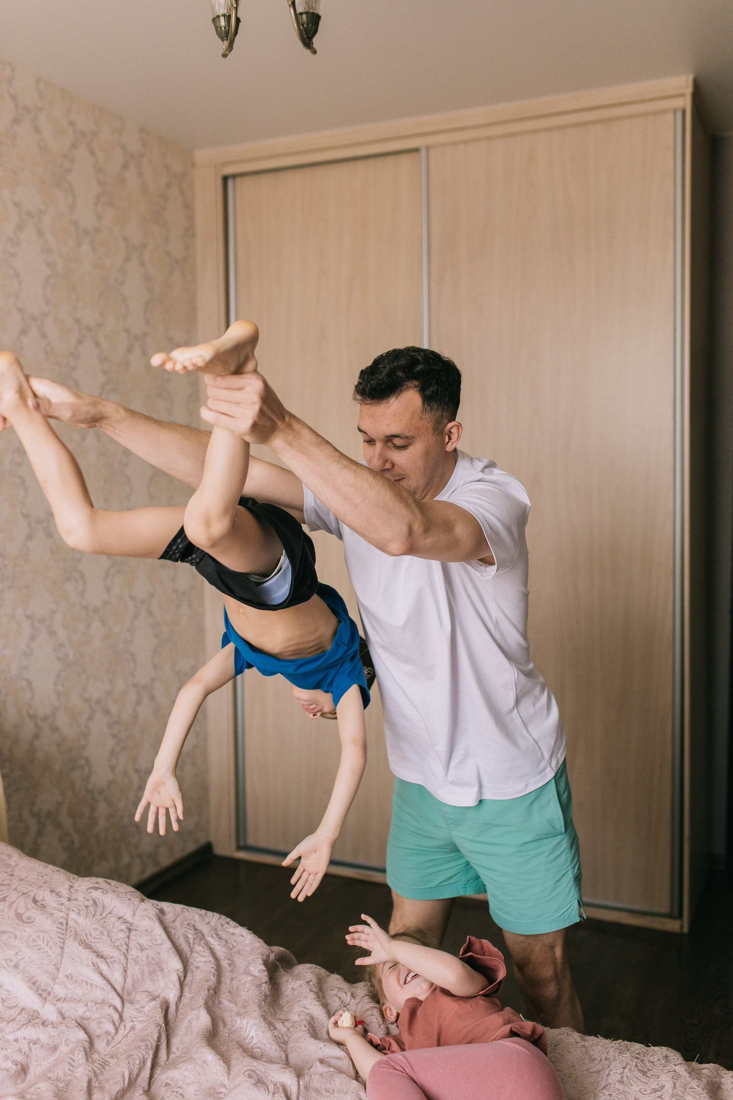 Руслан, Катя, Рамир и Роксана. Семейный фотограф Трусова Евгения в Екатеринбурге