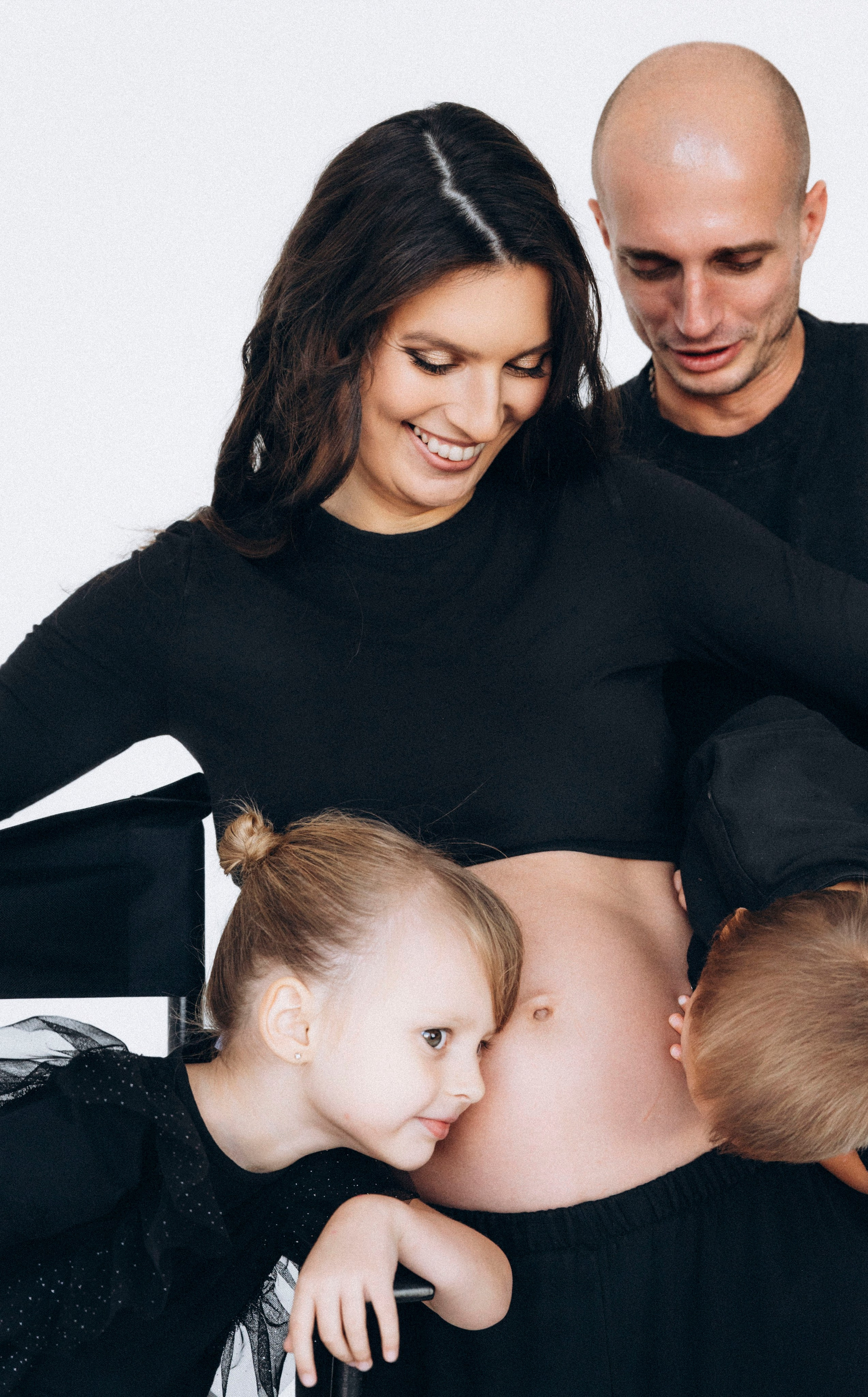 Кристина. Профессиональный фотограф беременности в СПБ. Стильные фотосессии беременности в стиле минимализм и классическая фотография