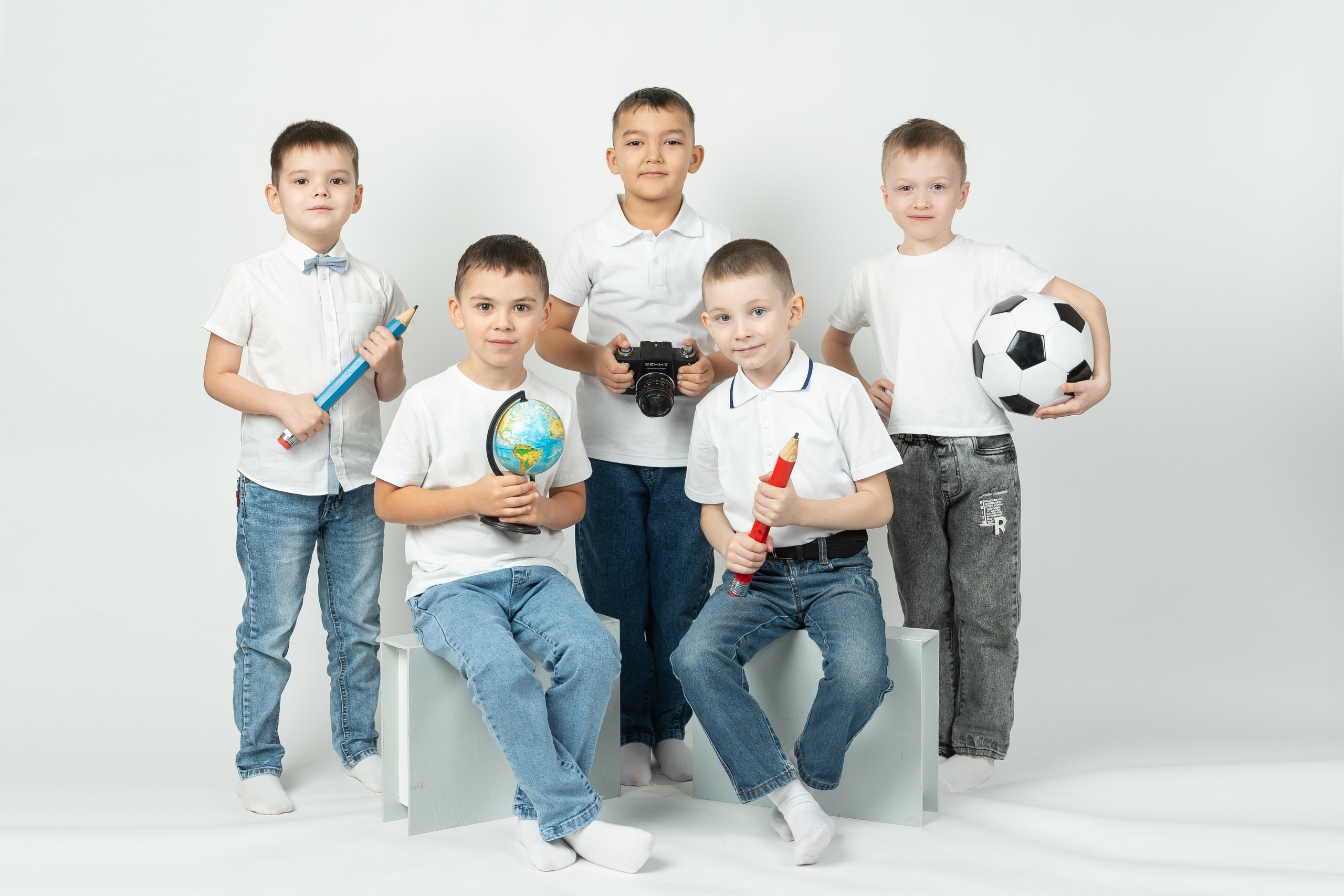 Выпускные альбомы. Akhmadeevmedia.ru