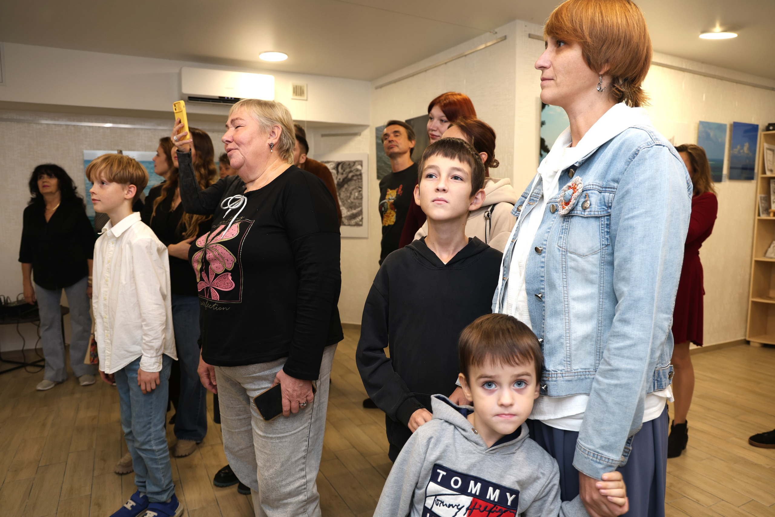 Открытие выставки в АРТ-пространстве Ники Сухаревой «Чёрное море». Фотограф в Геленджике Нина Небесная