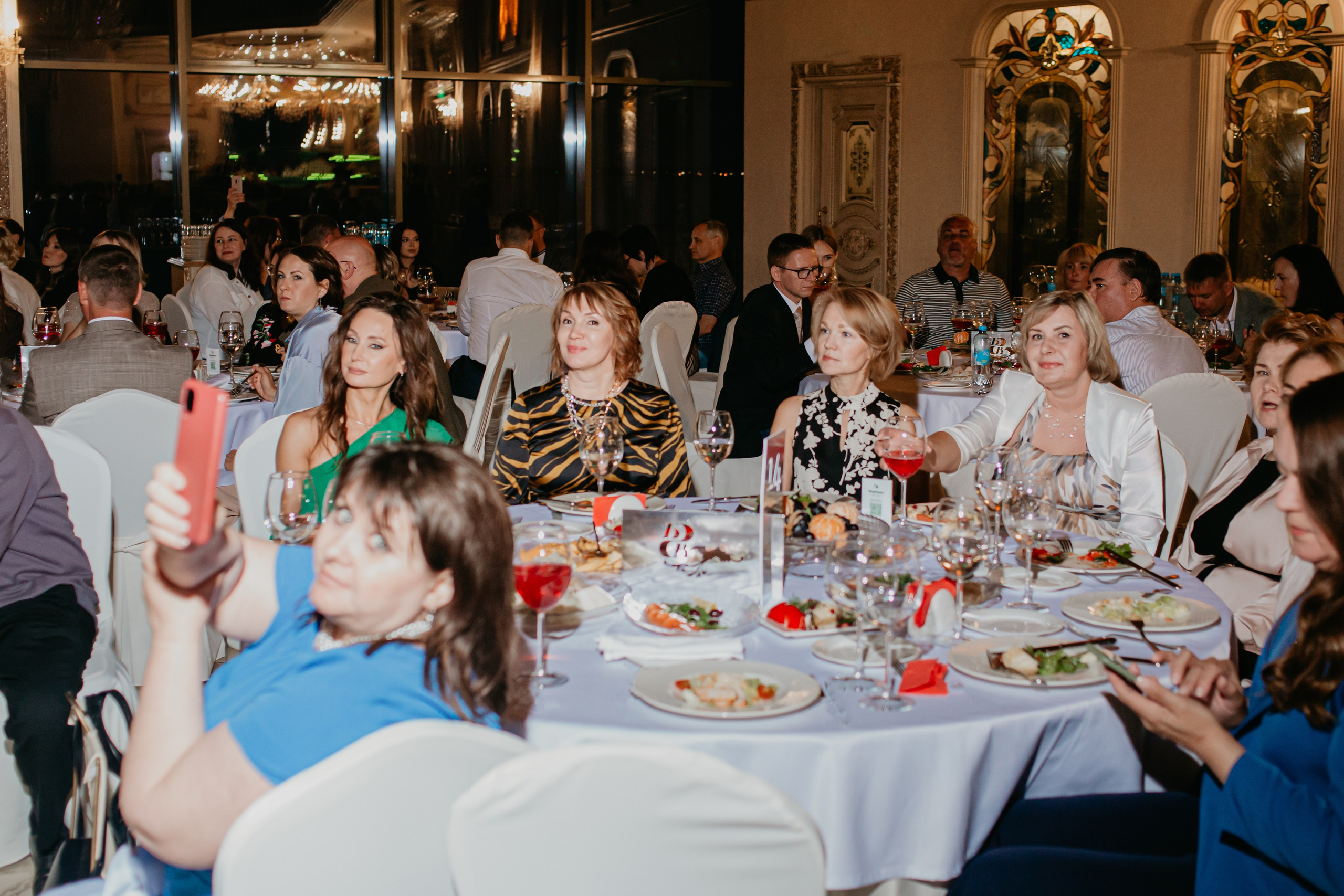 Выпускной. 11 лицей. Фотограф в Челябинске Ополихина Анна