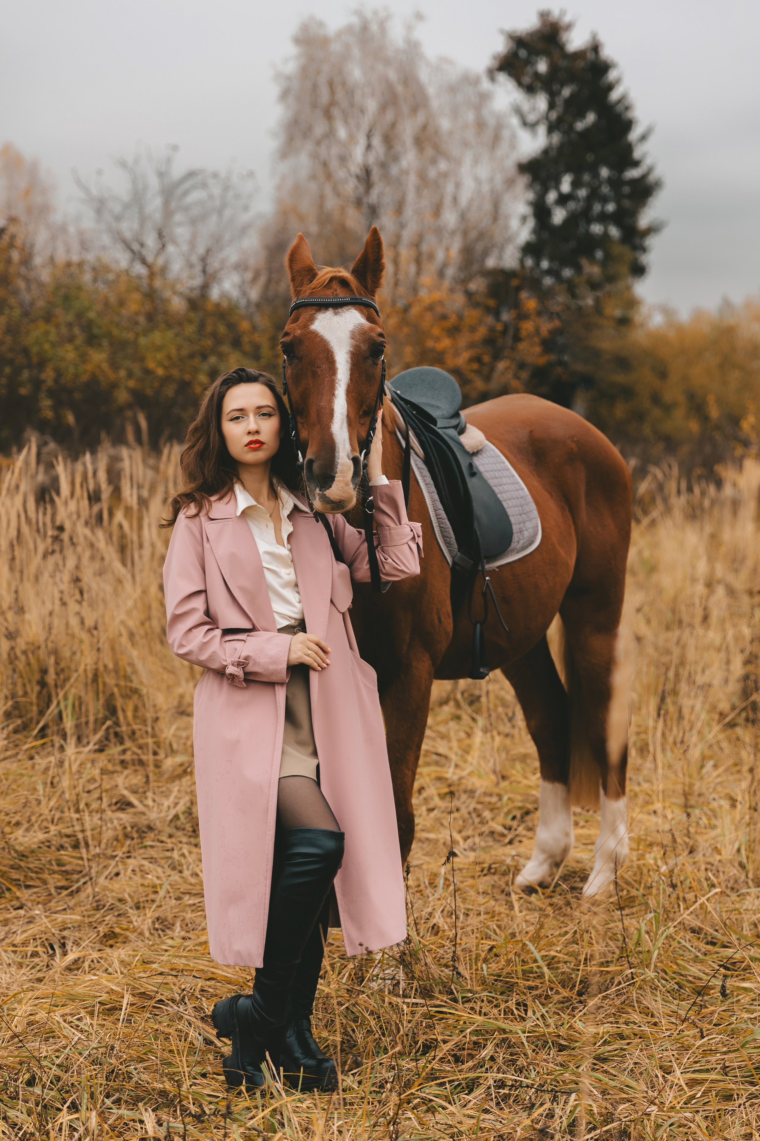 Женский портрет с лошадью. Семейный и женский фотограф в Москве Надежда Воробьева