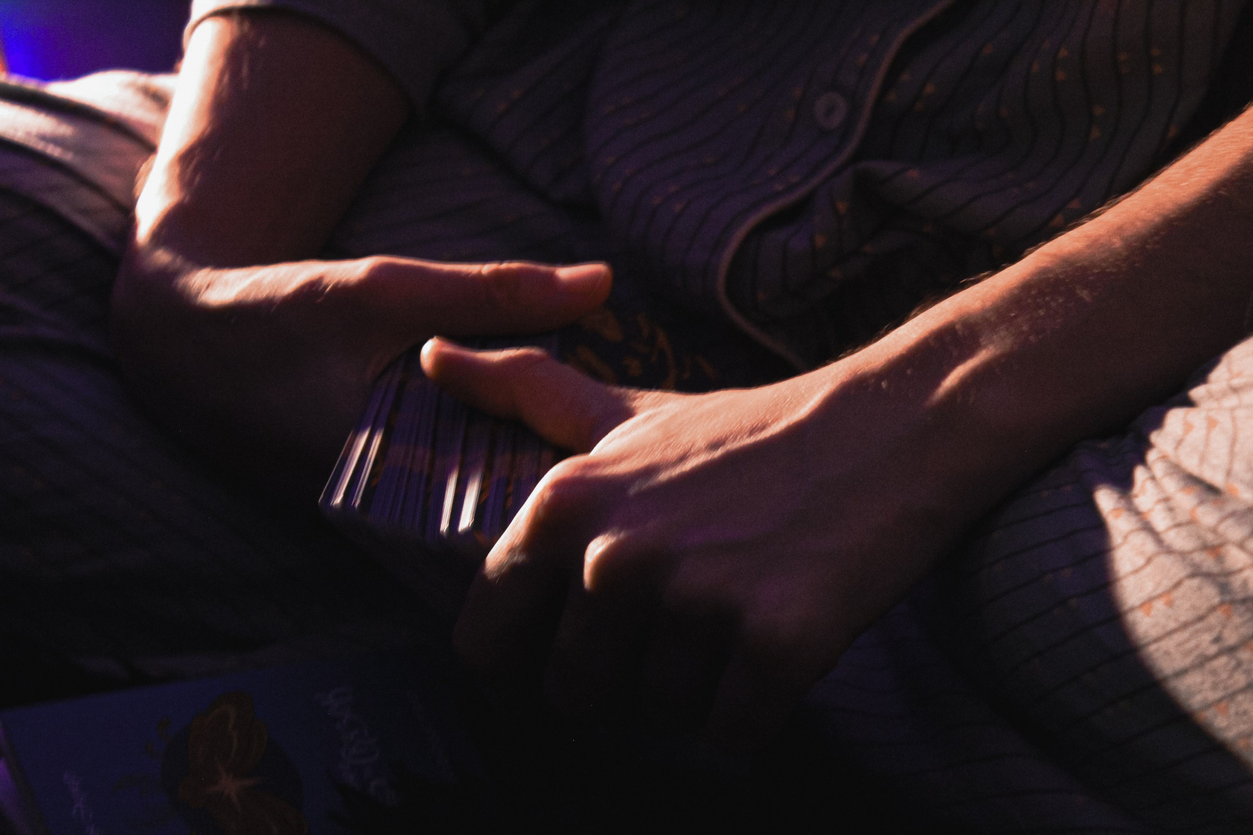 Ноги и руки. Фотограф Москва, портрет, стрит, репортаж. Художественная фотосессия