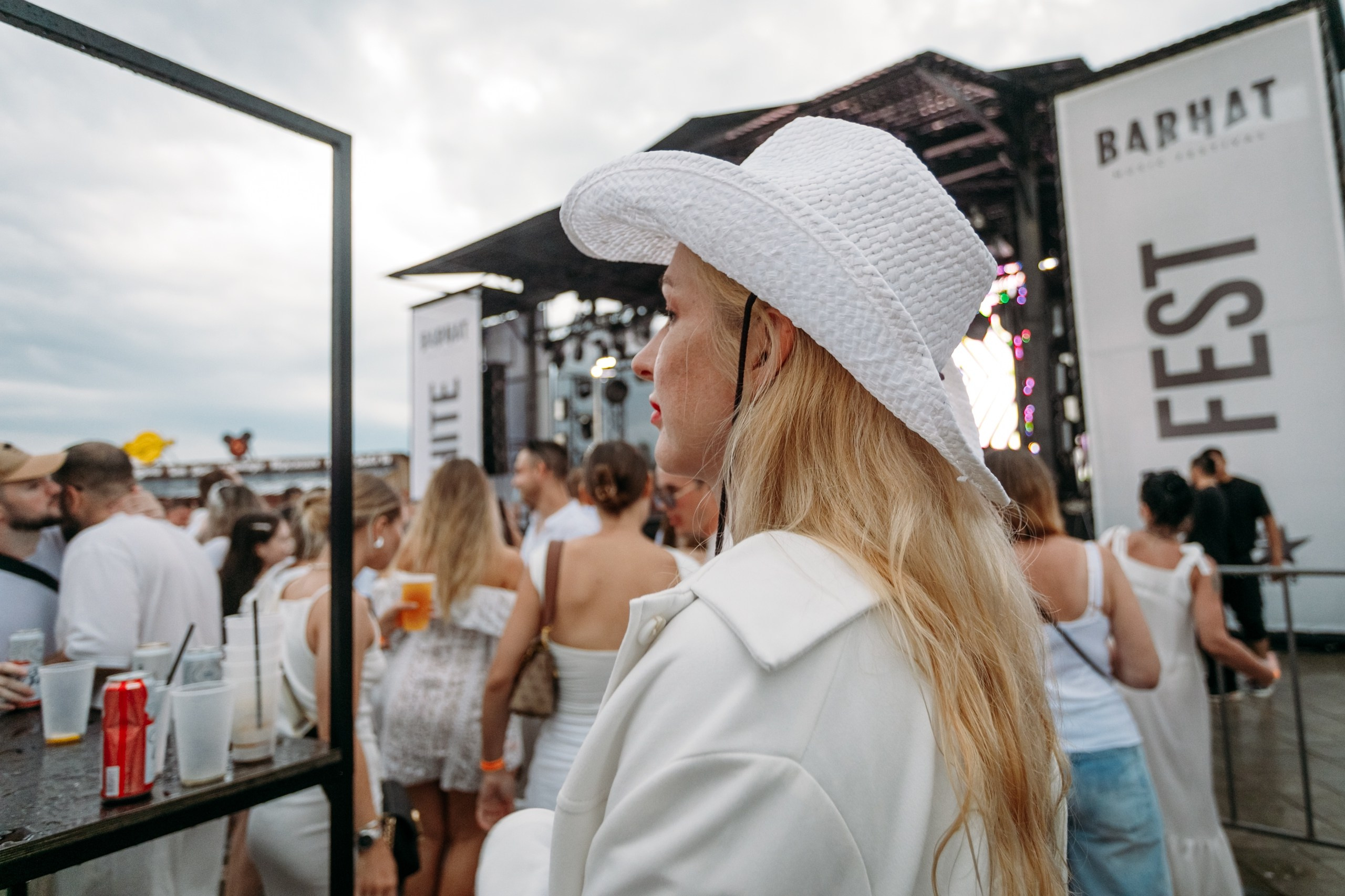 White Party @ Бархат парк. Репортажный фотограф Максим Полянский. Москва, Санкт-Петербург, Красноярск
