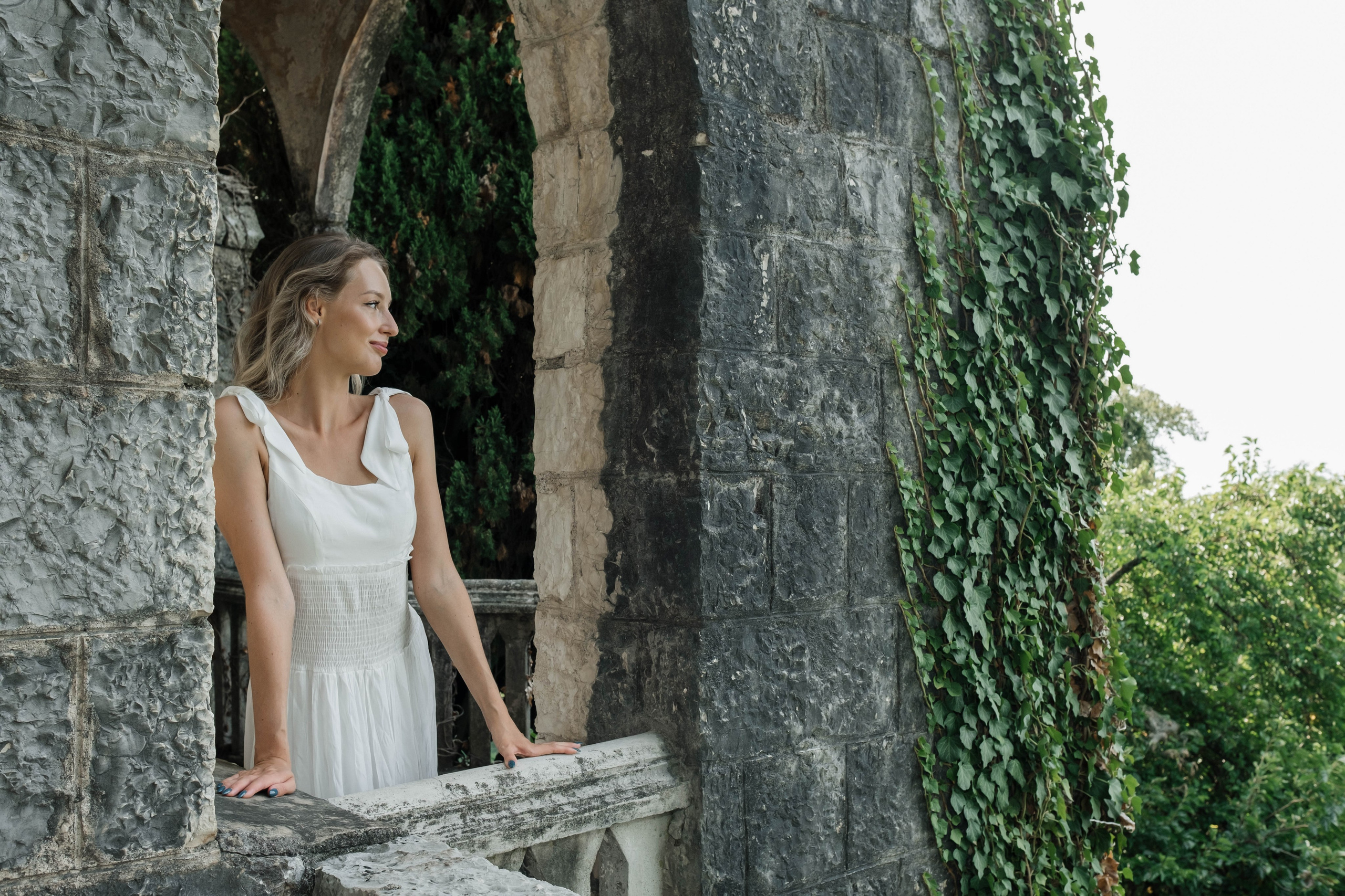 Даша в замке