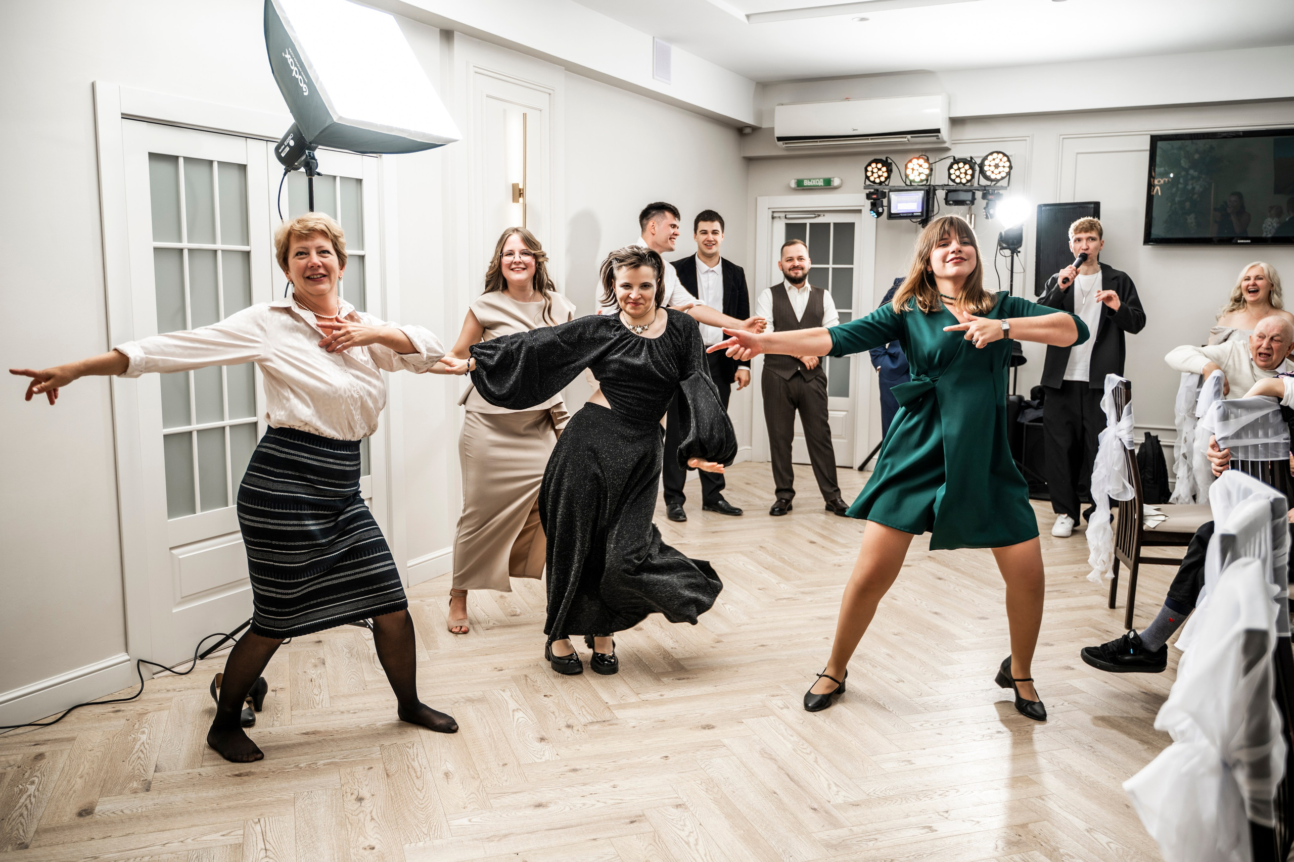 Арина & Артём. Фотограф самых запоминающихся моментов Вашей жизни