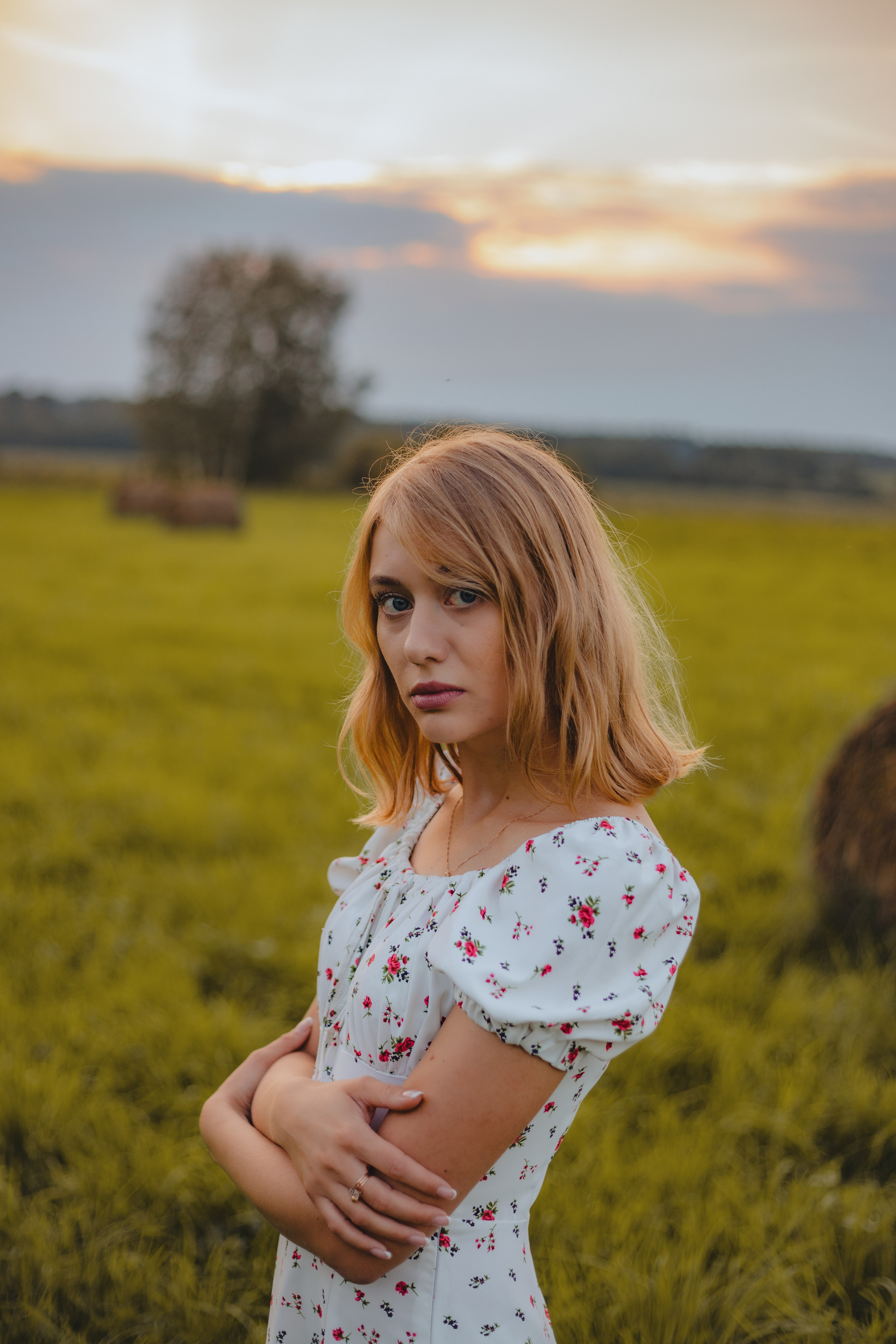 В сене. Фотограф на праздник в Москве