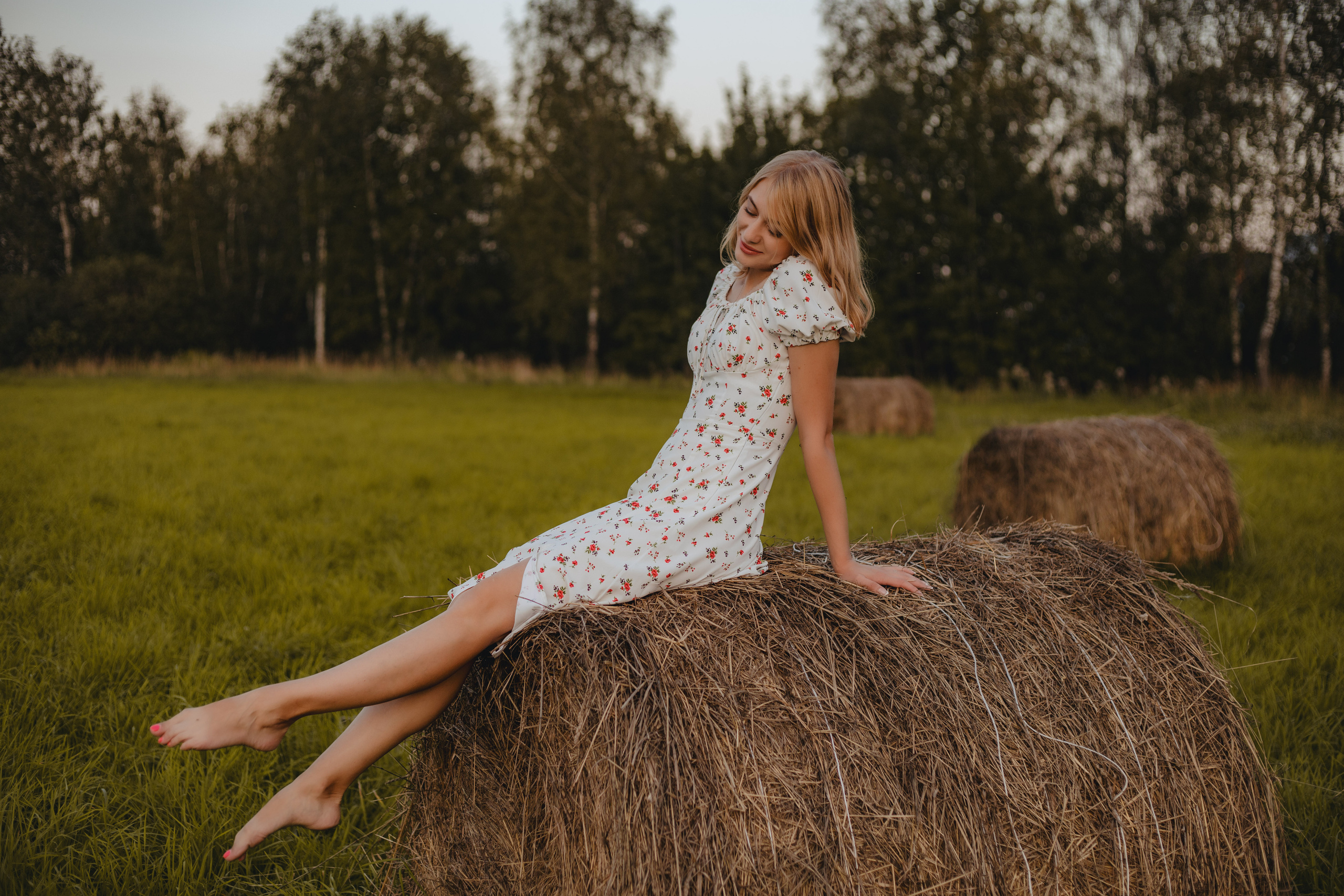 В сене. Фотограф на праздник в Москве