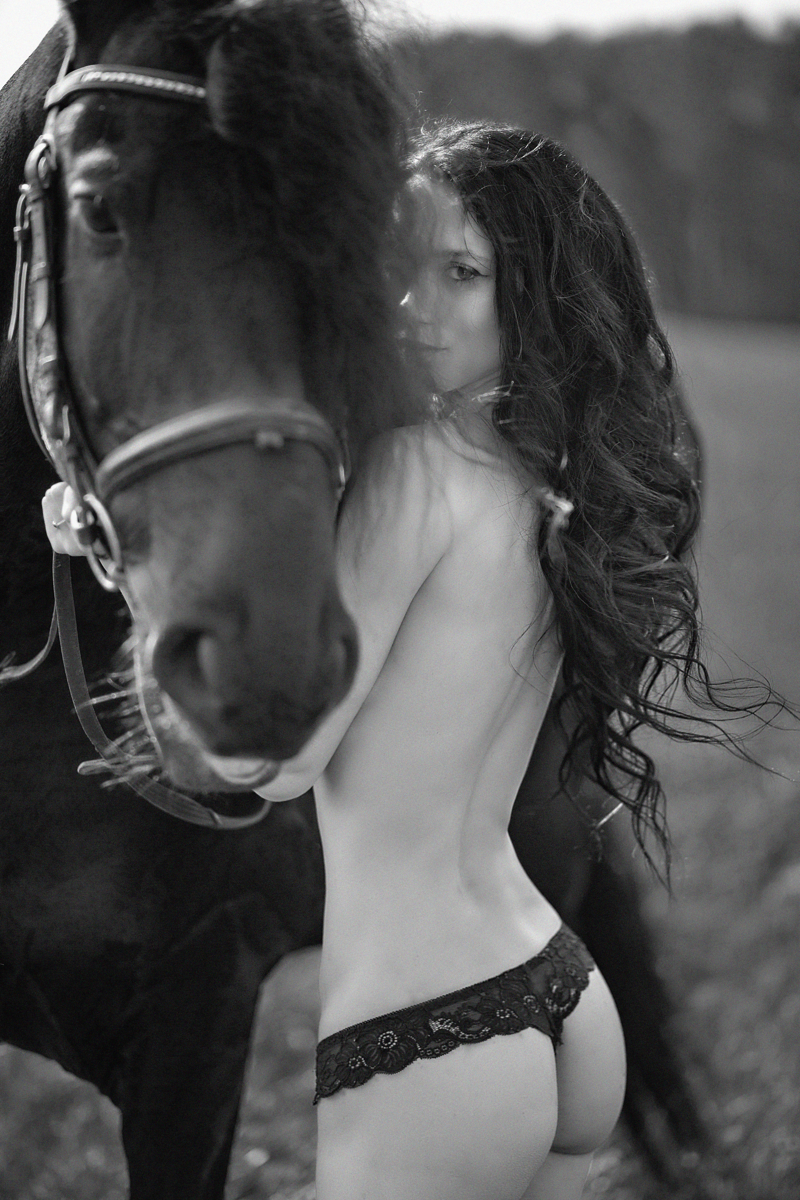 Надя и Доменик (КСК Курцево). Фотосессия с лошадьми в Нижнем Новгороде