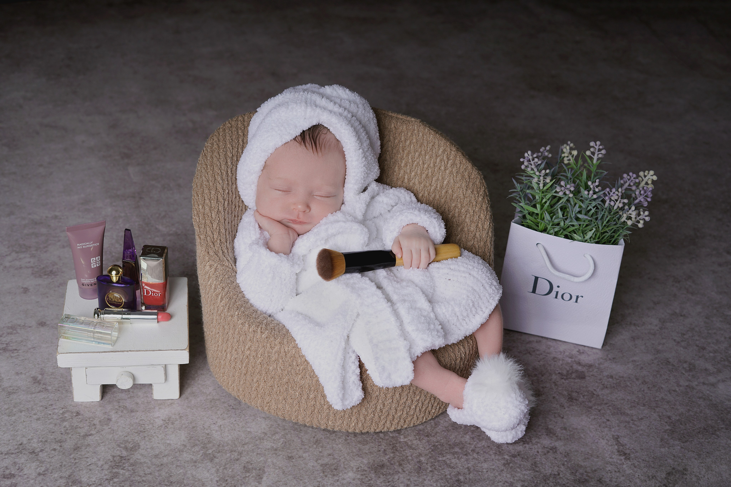 Новорожденные. Фотограф новорожденных Тюмень