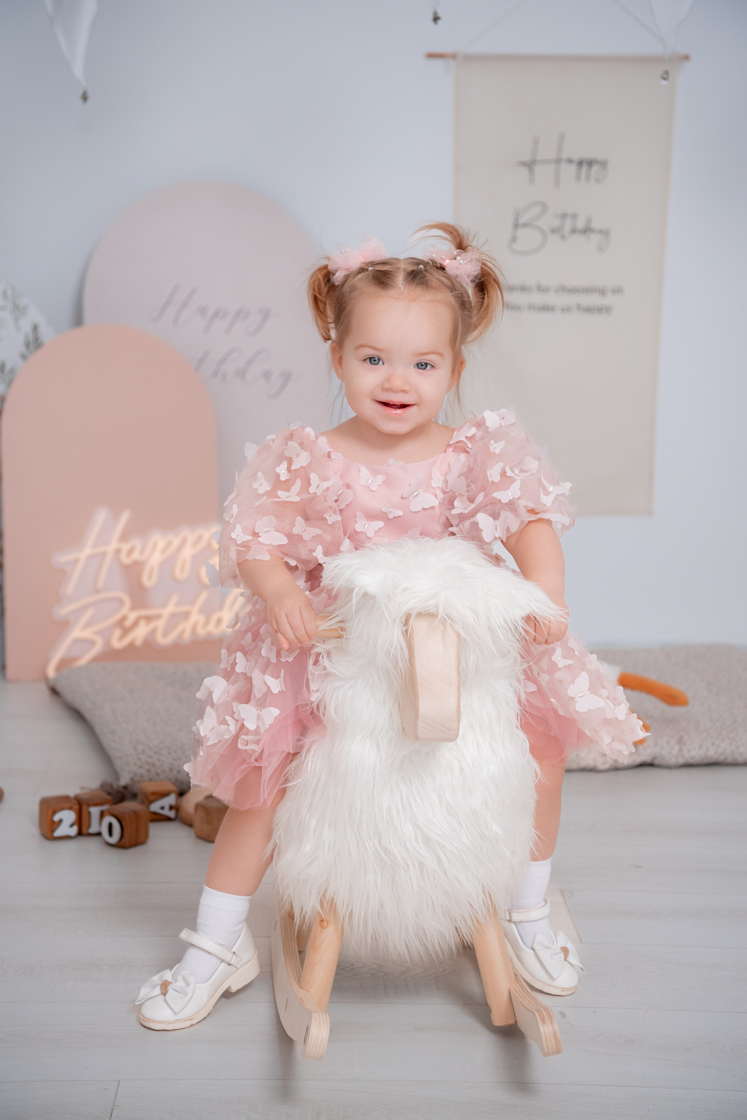 Новогодняя семейная фотосессия. Студия Скандибек. Фотограф в Волгограде и Волжском Александр Горбань