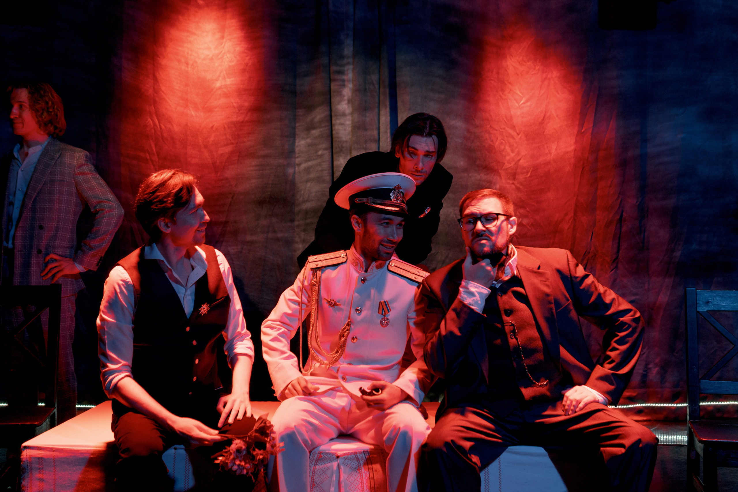 Спектакль «Женитьба». Репортажный и портретный фотограф Андрей Гаровский