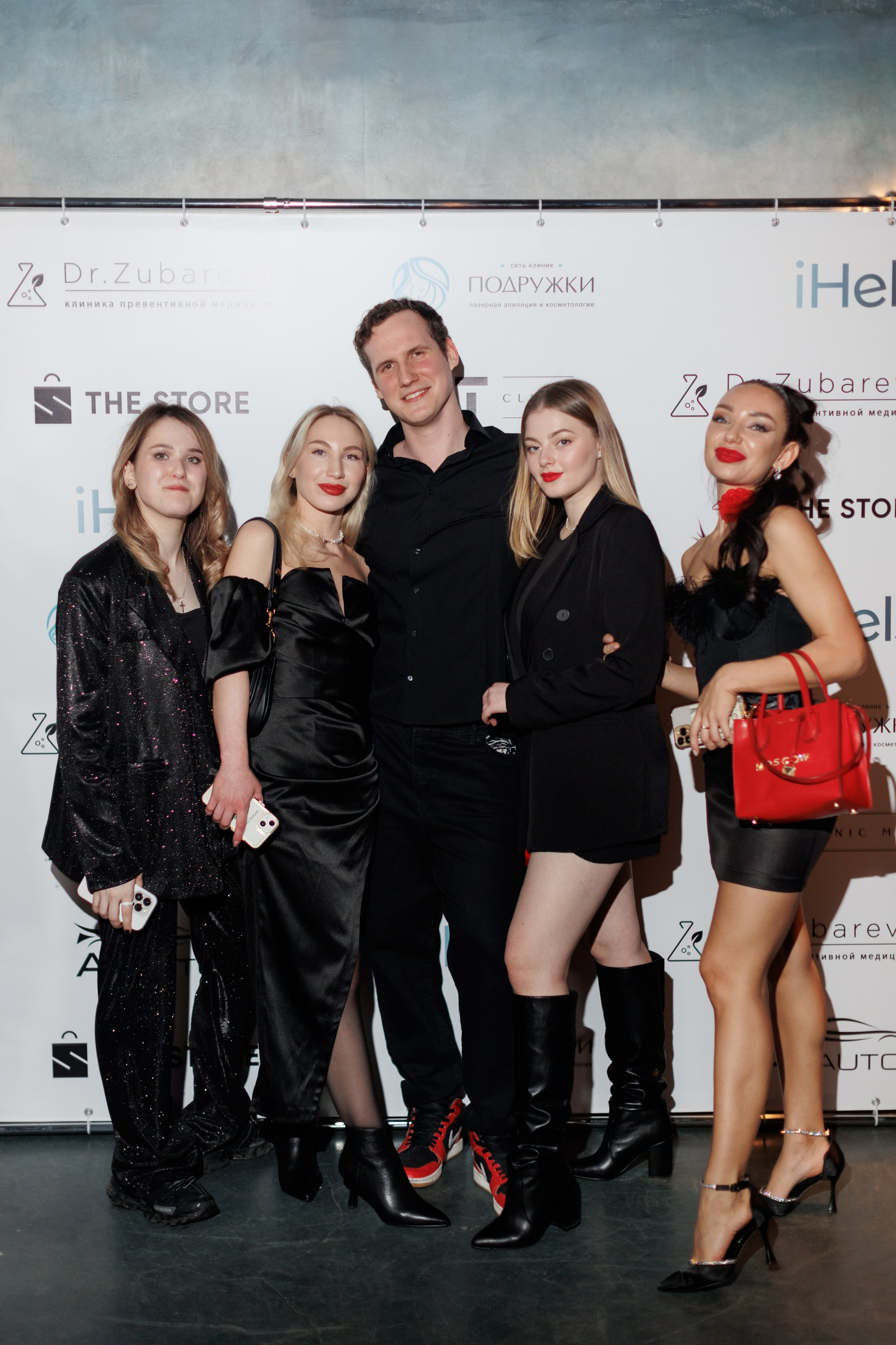 New Year Подружки 23/2024. Свадебный, портретный и репортажный фотограф Дмитрий Карпов