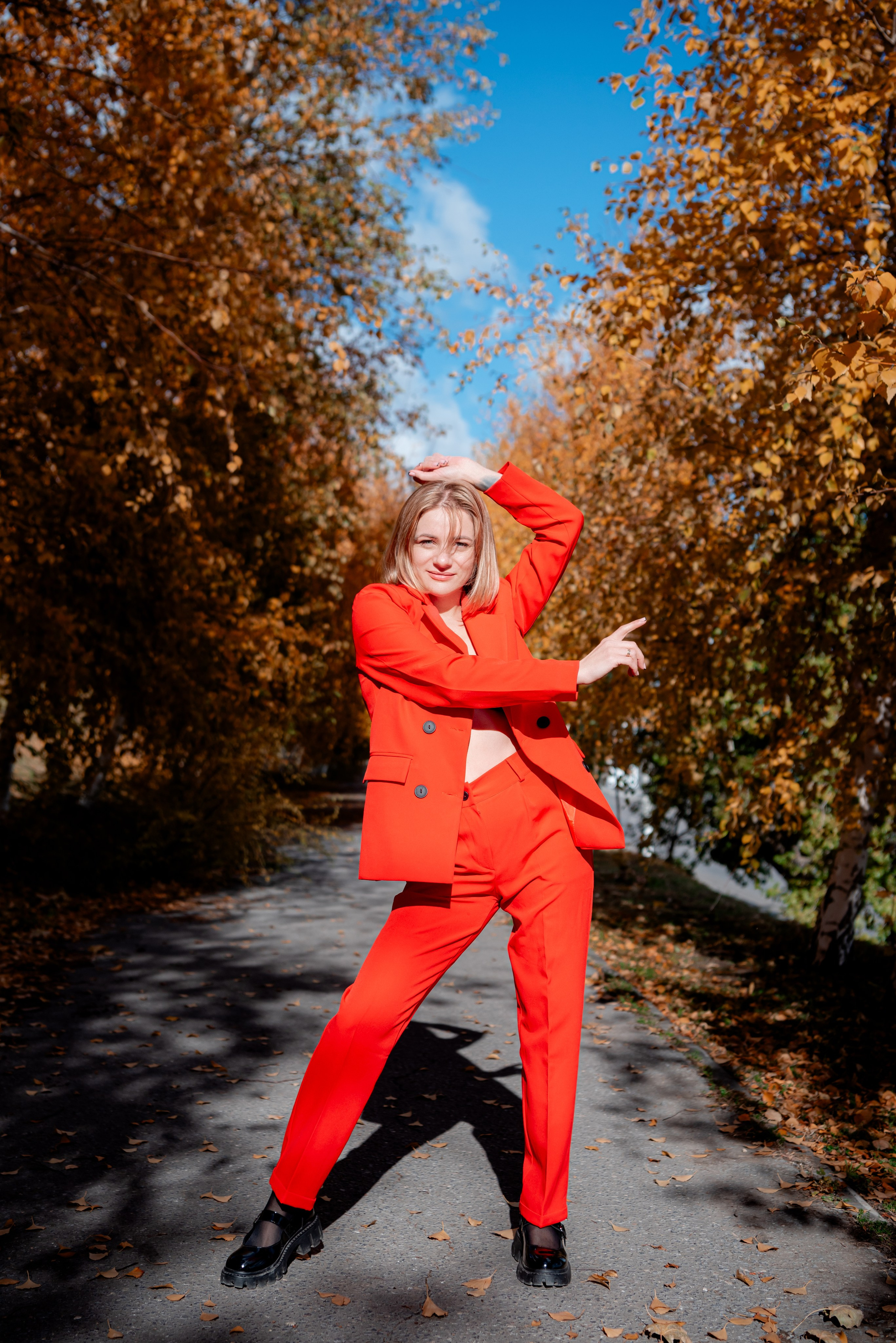 Фотосессия для яркой девушки Лилии на набережной Волгограда. Фотограф в Волгограде и Волжском Александр Горбань