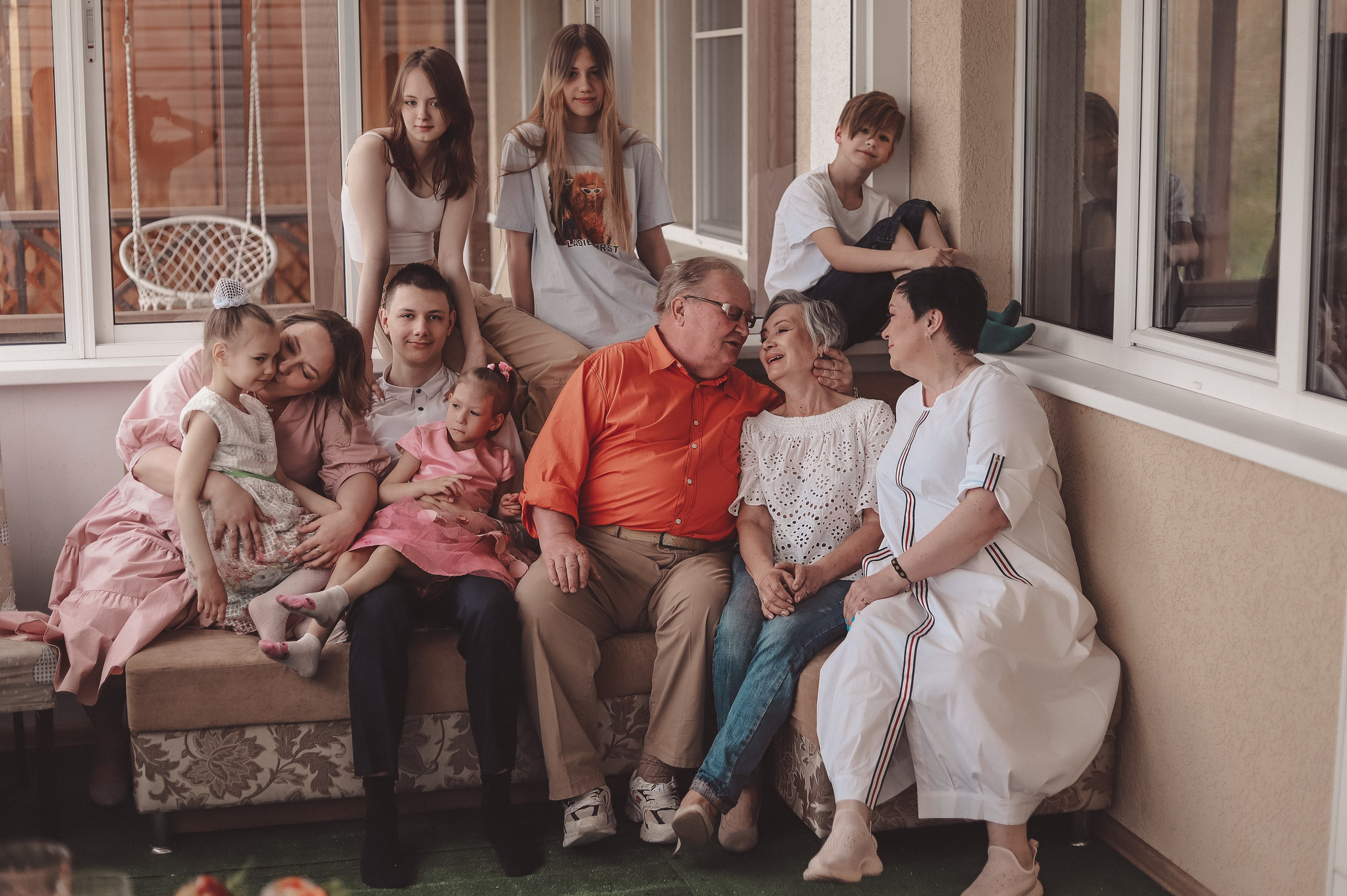 Домашняя фотосессия - Большая красивая семья летом. Семейный и женский фотограф Кемерово Мария Степ