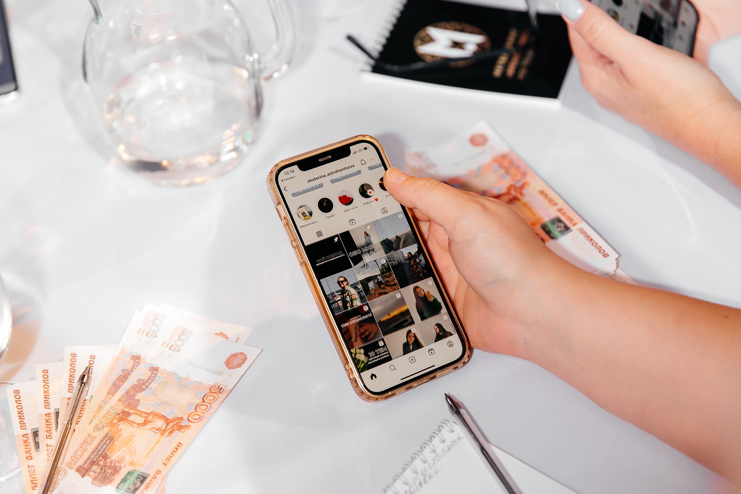 Фотозона+выступление спикеров. Фотограф в Красноярске Надежда Воскресенская