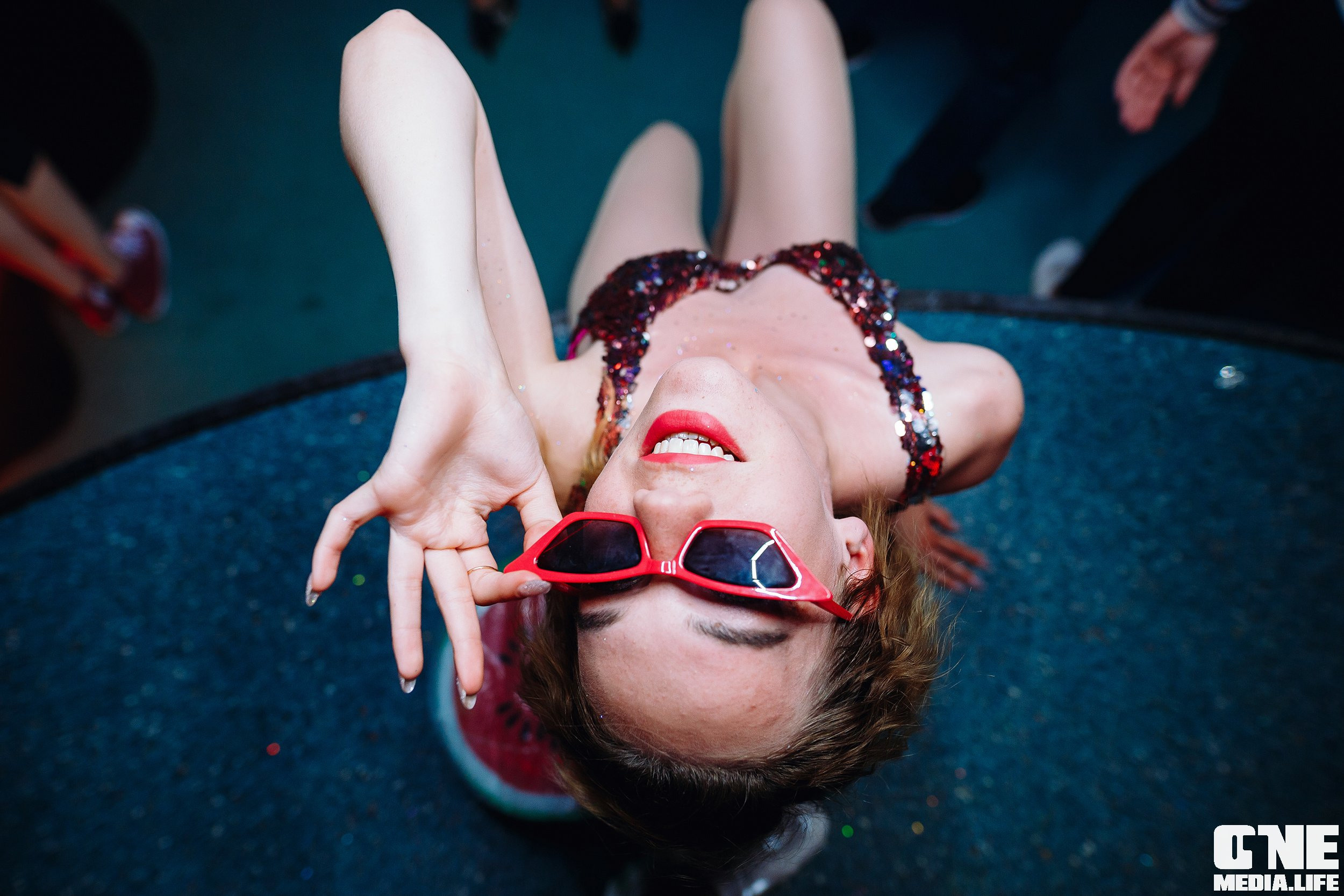 Фототчет из ночного клуба Планета. One Media Life: фоторепортажи, фотоотчеты с мероприятий и заведений