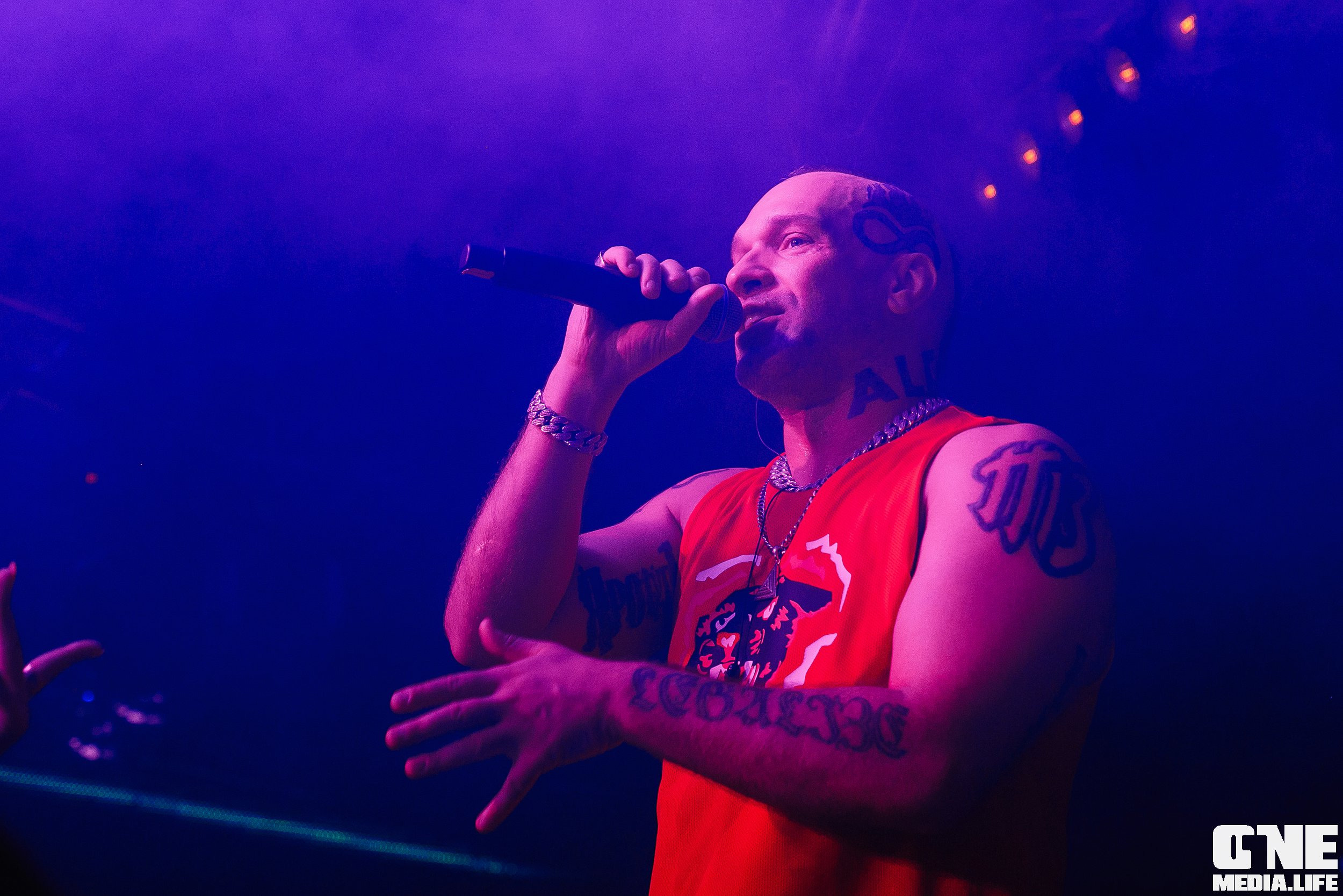 Фотоотчет с концерта Лигалайза в ночном клубе Планета. One Media Life: фоторепортажи, фотоотчеты с мероприятий и заведений