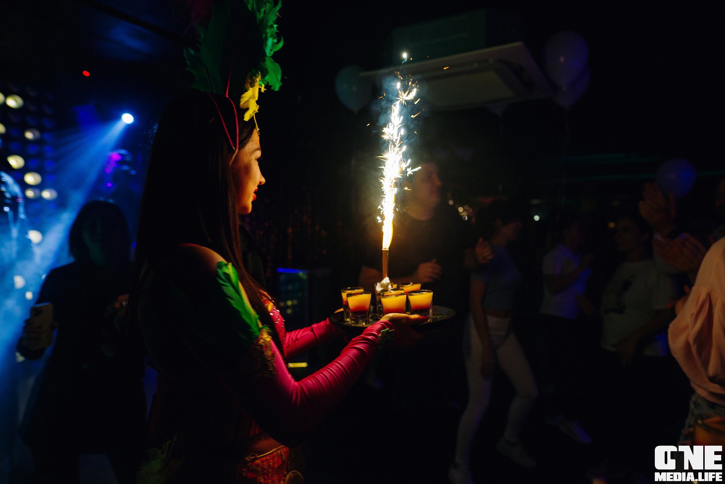 Фотоотчет из караоке клуба Эйфория. One Media Life: фоторепортажи, фотоотчеты с мероприятий и заведений