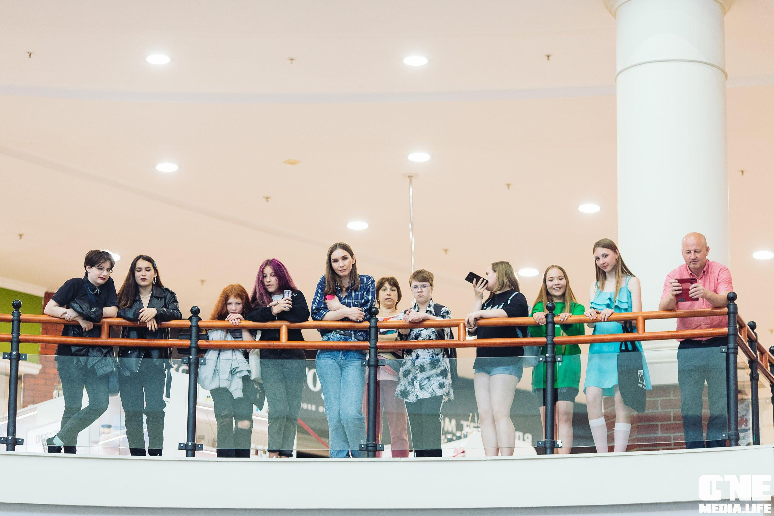 Фотоотчет с «Твой настоящий выпускной» в ТРЦ Европа. One Media Life: фоторепортажи, фотоотчеты с мероприятий и заведений