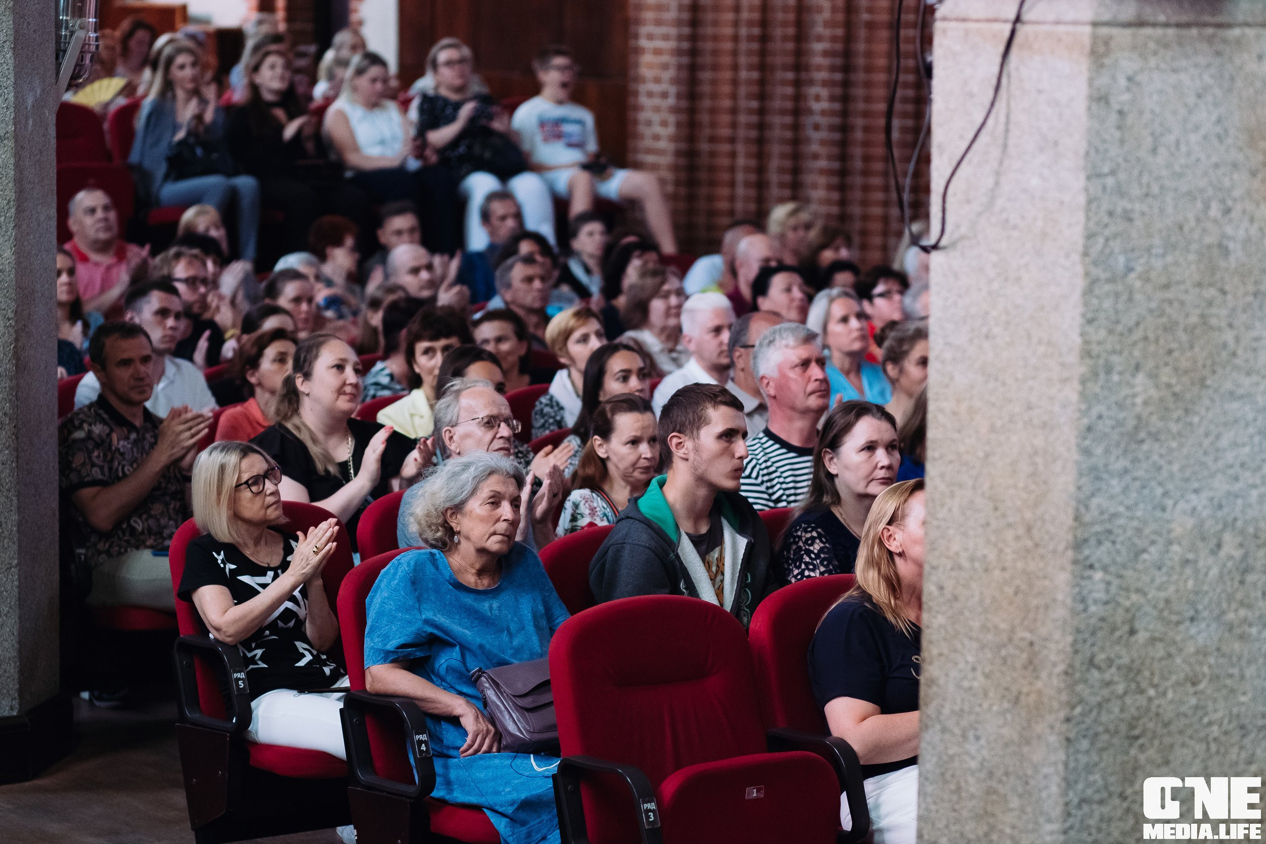 Фоторепортаж с концерта в Калининградской Филармонии. One Media Life: фоторепортажи, фотоотчеты с мероприятий и заведений
