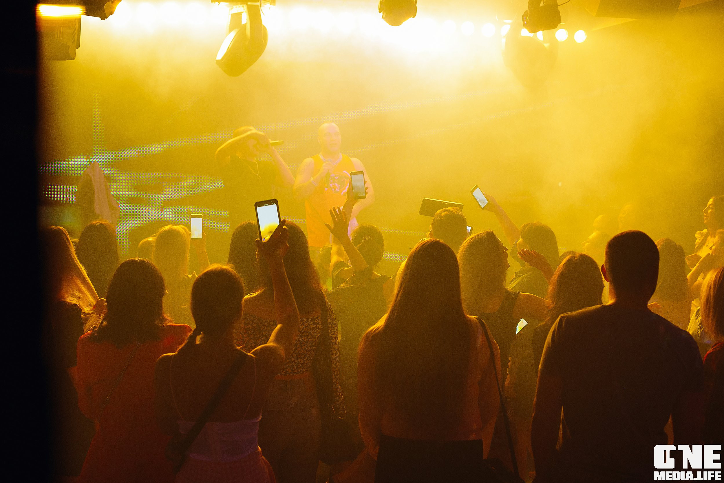Фотоотчет с концерта Лигалайза в ночном клубе Планета. One Media Life: фоторепортажи, фотоотчеты с мероприятий и заведений