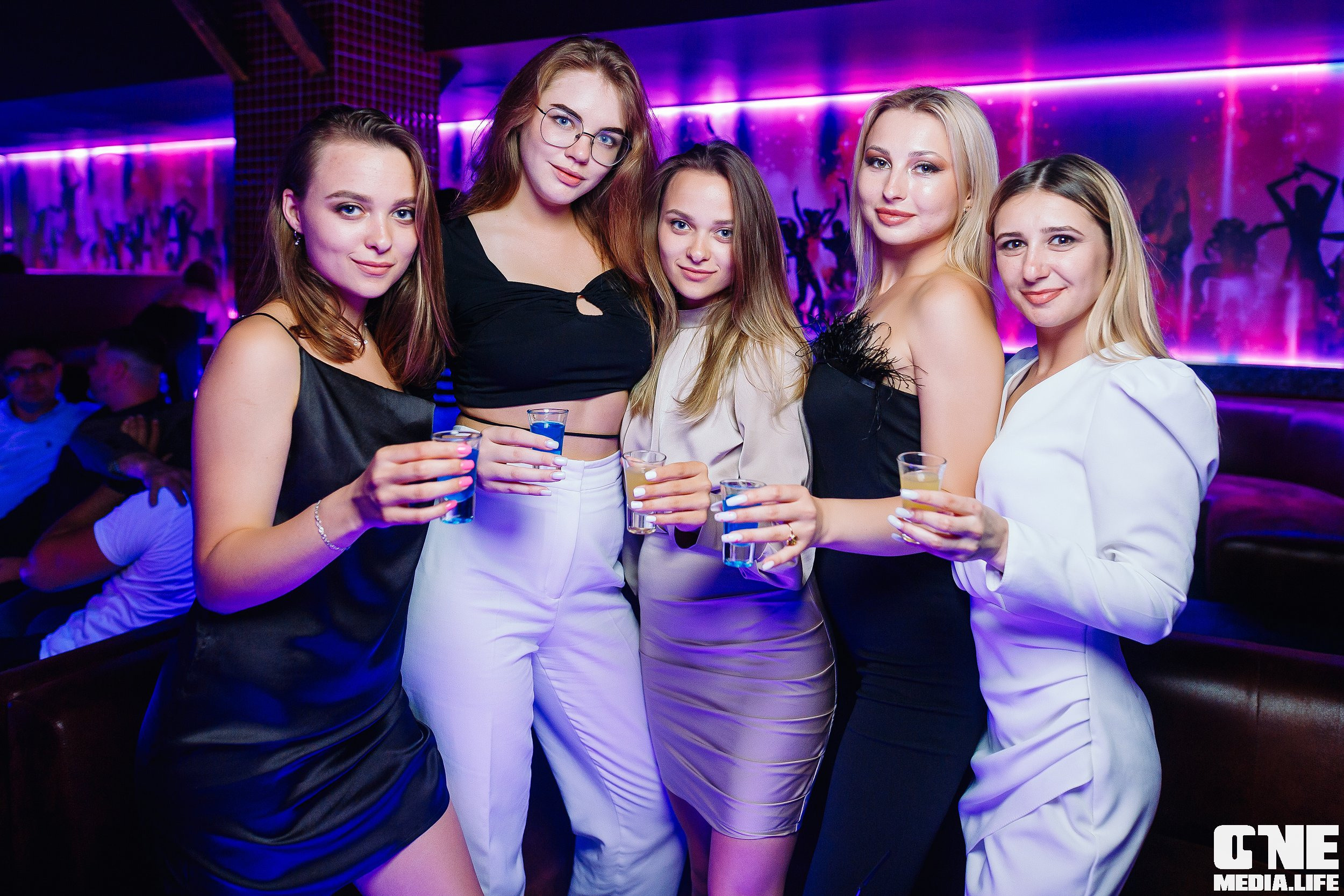 Фоторепортаж из ночного клуба Планета. One Media Life: фоторепортажи, фотоотчеты с мероприятий и заведений