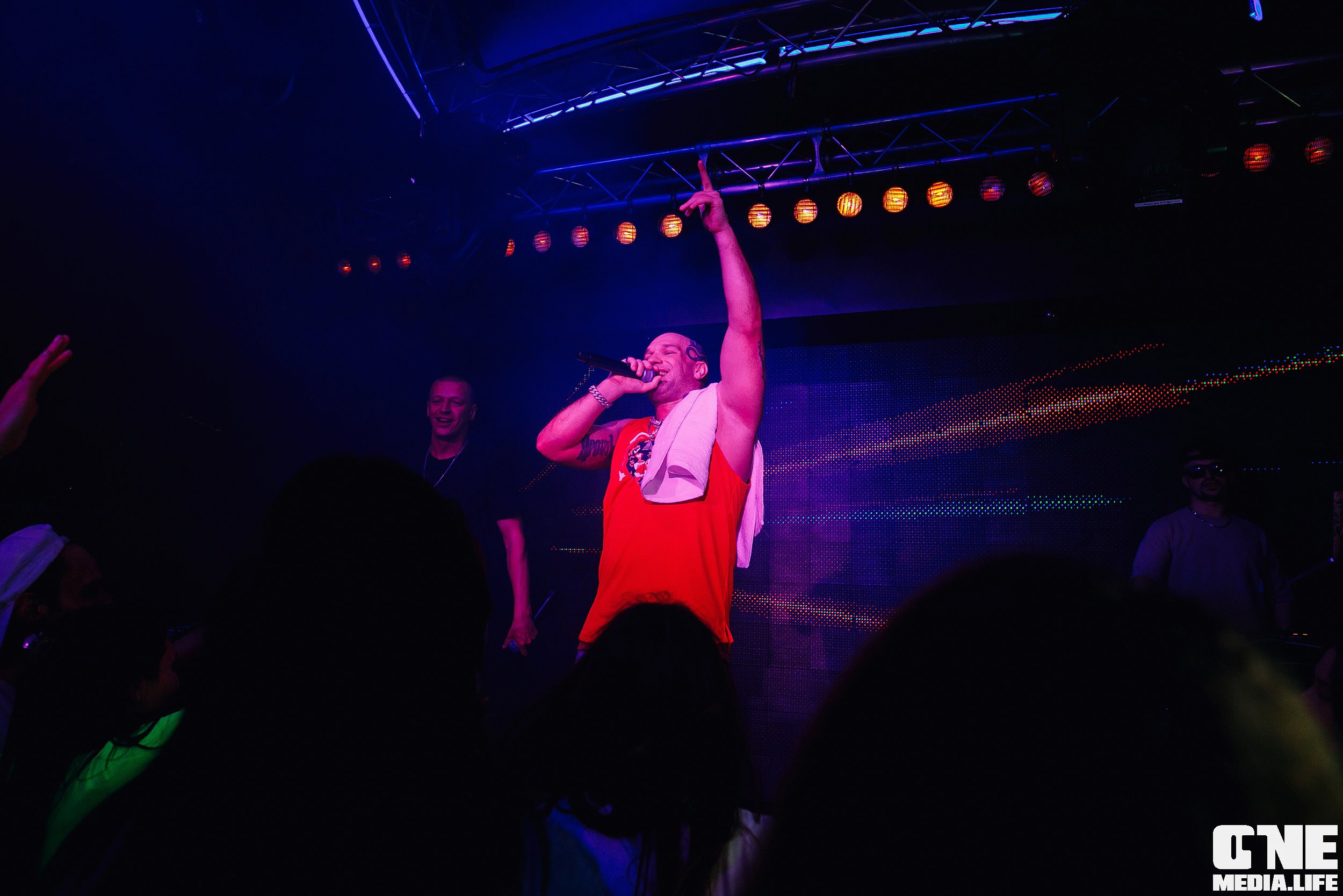 Фотоотчет с концерта Лигалайза в ночном клубе Планета. One Media Life: фоторепортажи, фотоотчеты с мероприятий и заведений