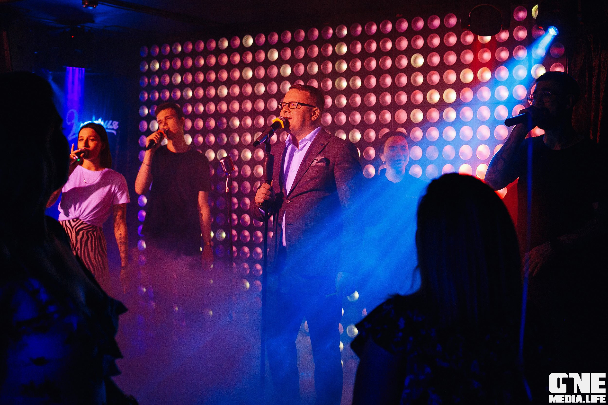 Фоторепортаж из караоке клуба Эйфория. One Media Life: фоторепортажи, фотоотчеты с мероприятий и заведений