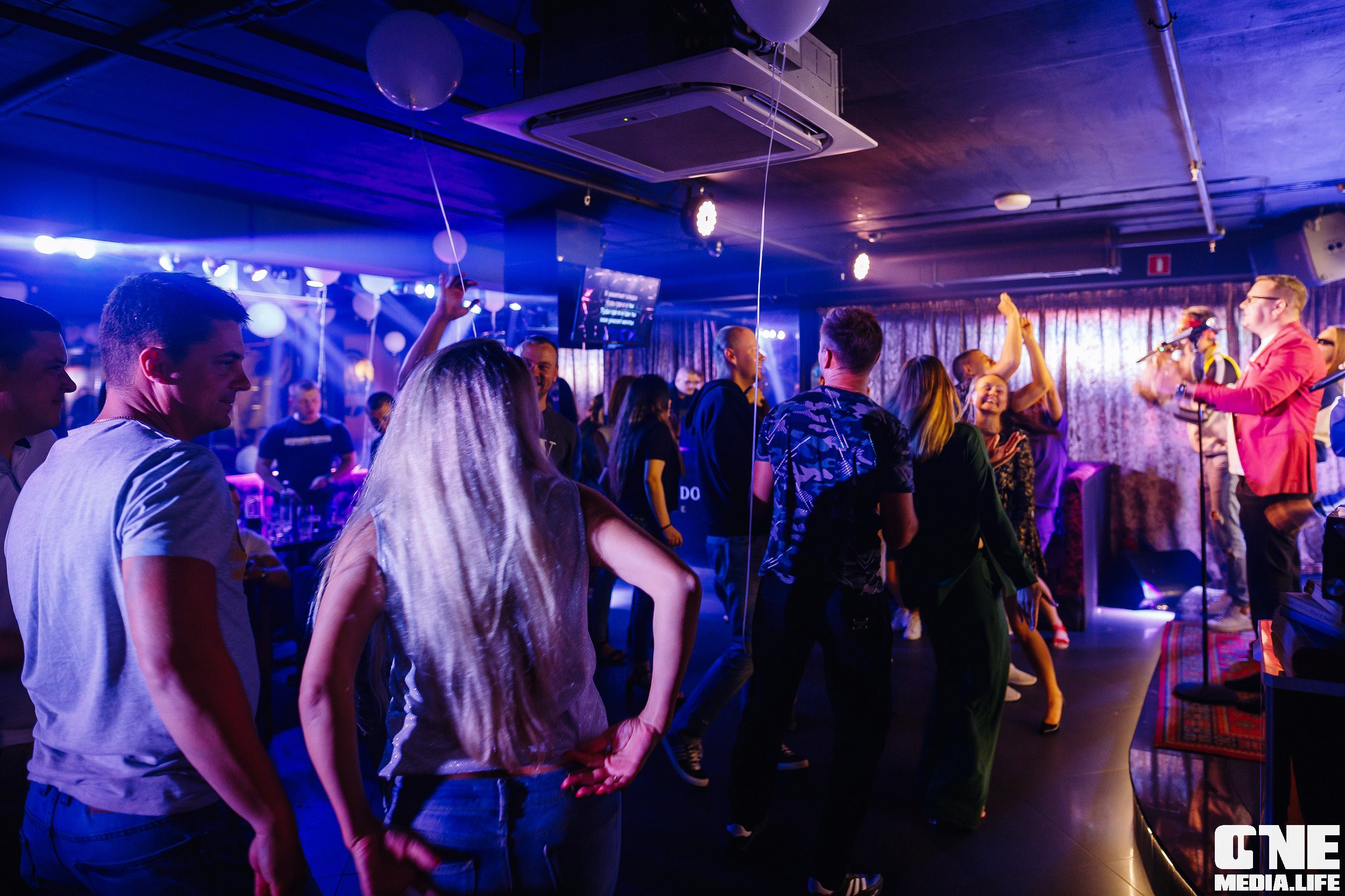 Фотоотчет из караоке-клуба Эйфория. One Media Life: фоторепортажи, фотоотчеты с мероприятий и заведений