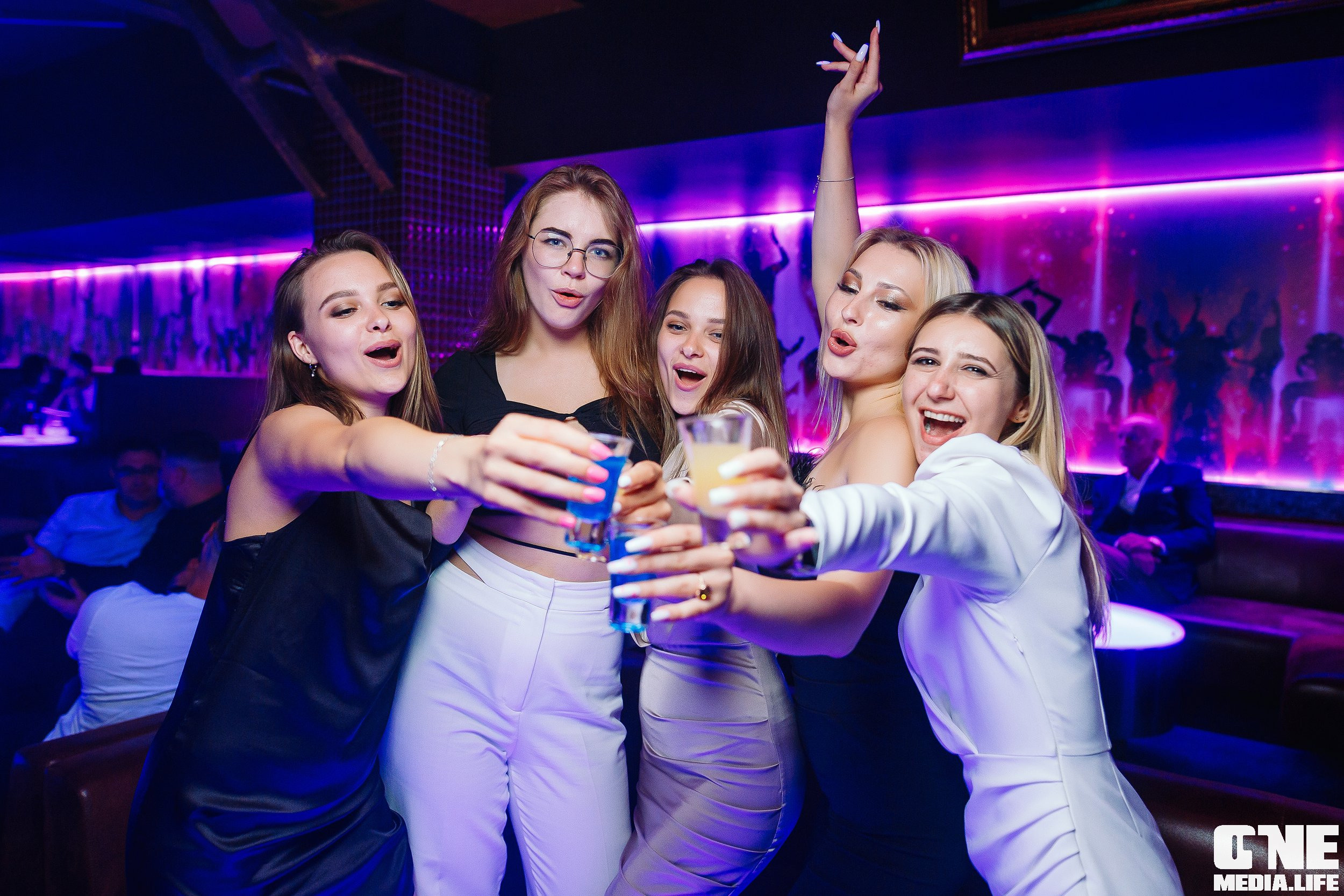 Фоторепортаж из ночного клуба Планета. One Media Life: фоторепортажи, фотоотчеты с мероприятий и заведений