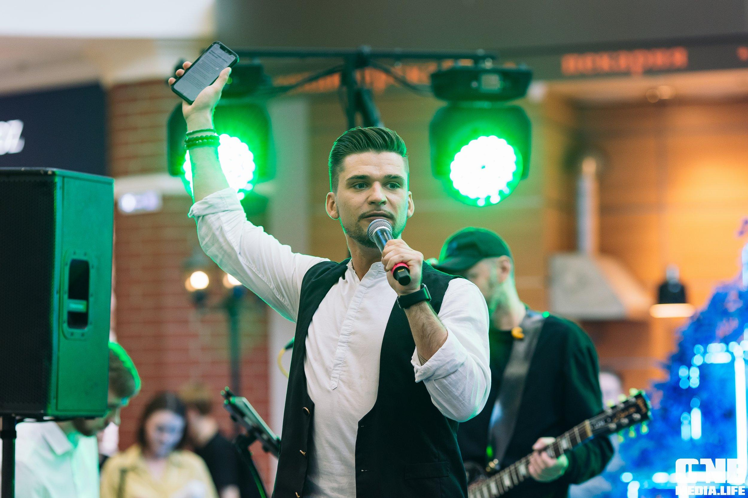 Фотоотчет с «Твой настоящий выпускной» в ТРЦ Европа. One Media Life: фоторепортажи, фотоотчеты с мероприятий и заведений