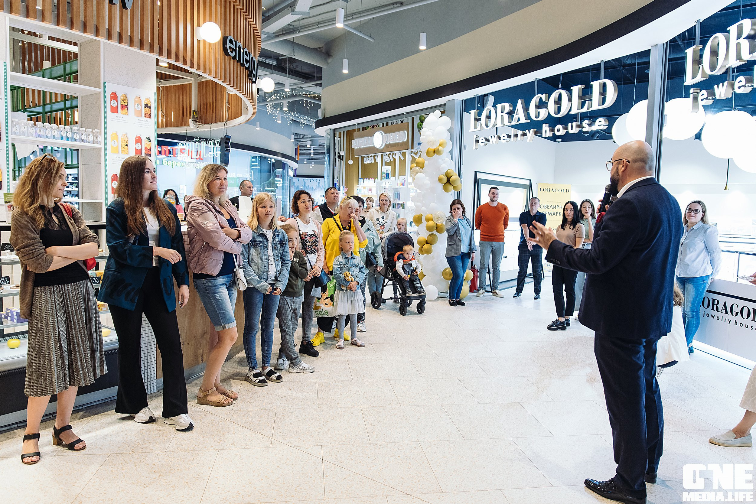 Фоторепортаж с вечеринки LORAGOLD jewelry. One Media Life: фоторепортажи, фотоотчеты с мероприятий и заведений