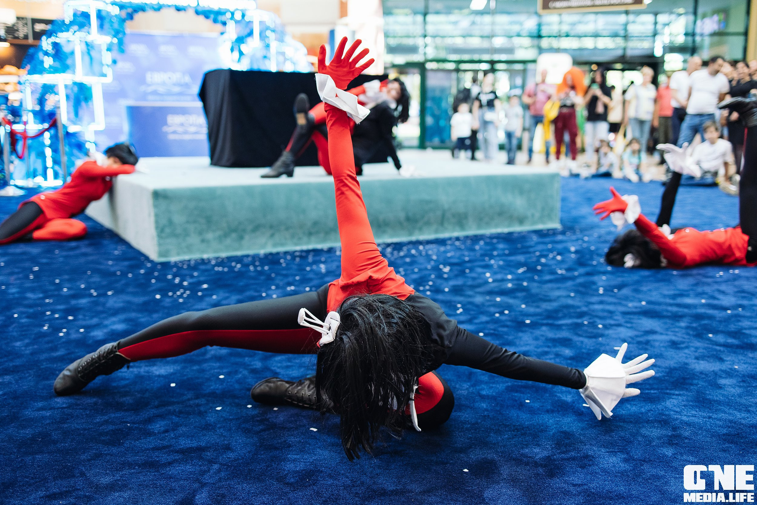 Автограф-сессия с Митей Фоминым. One Media Life: фоторепортажи, фотоотчеты с мероприятий и заведений