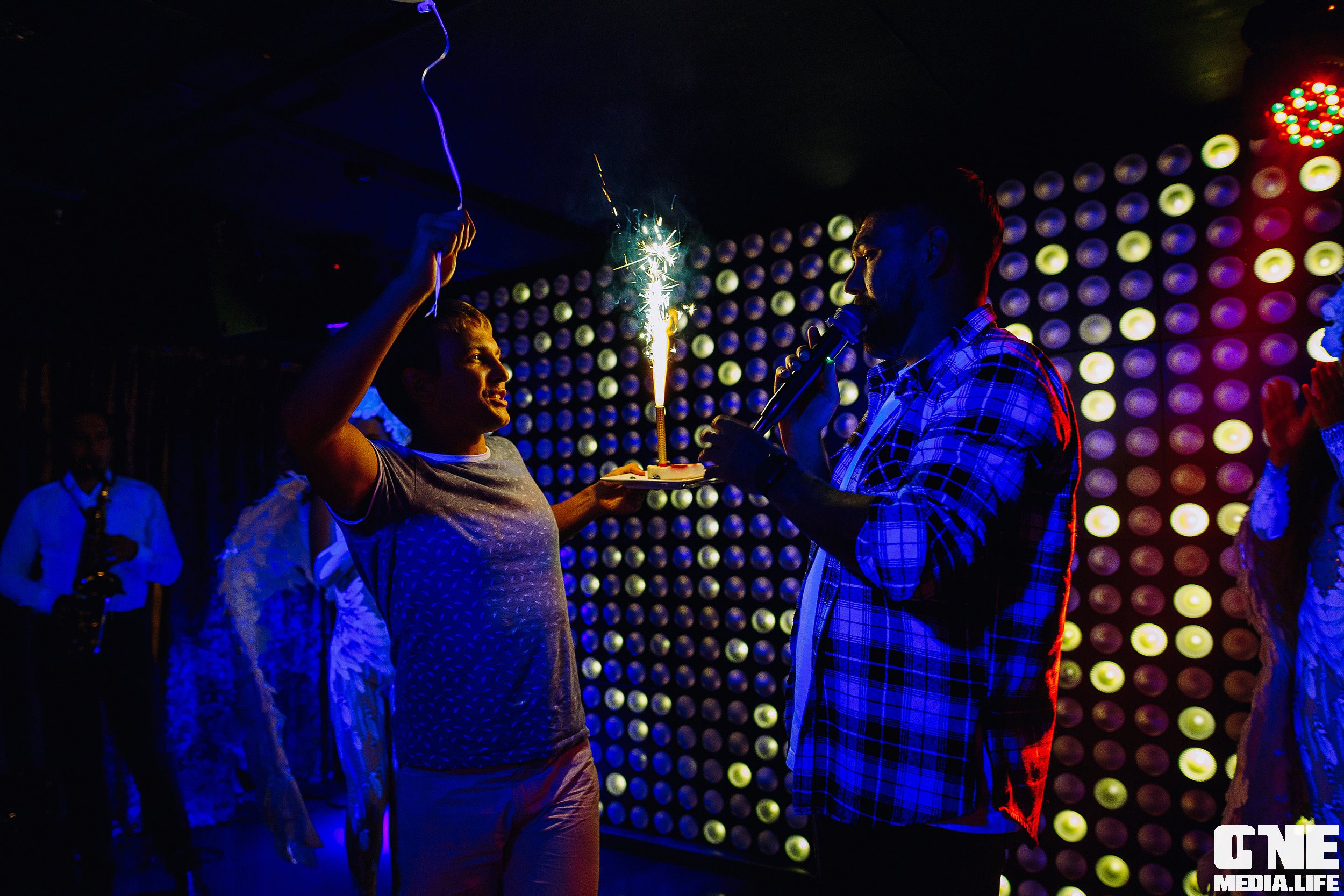 Фоторепортаж из караоке-клуба Эйфория. One Media Life: фоторепортажи, фотоотчеты с мероприятий и заведений