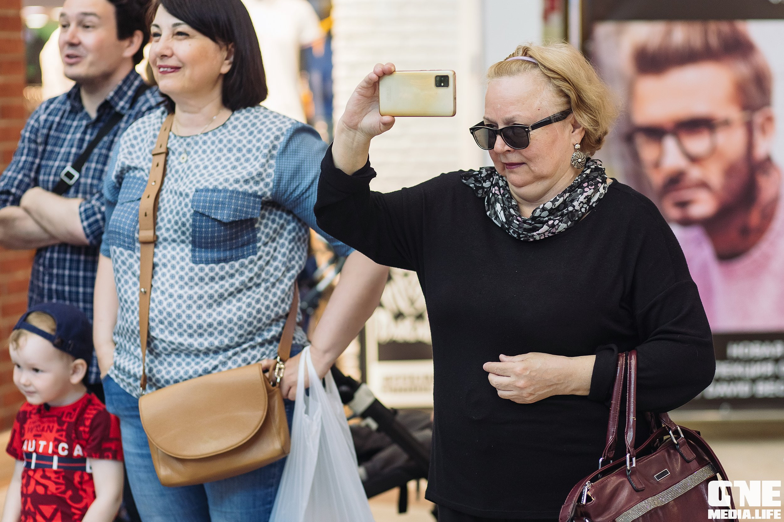 Автограф-сессия с Митей Фоминым. One Media Life: фоторепортажи, фотоотчеты с мероприятий и заведений