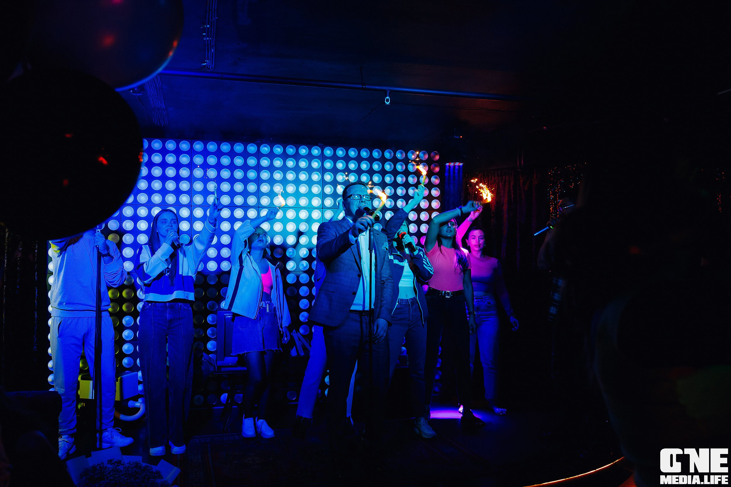 Фоторепортаж из караоке клуба Эйфория. One Media Life: фоторепортажи, фотоотчеты с мероприятий и заведений