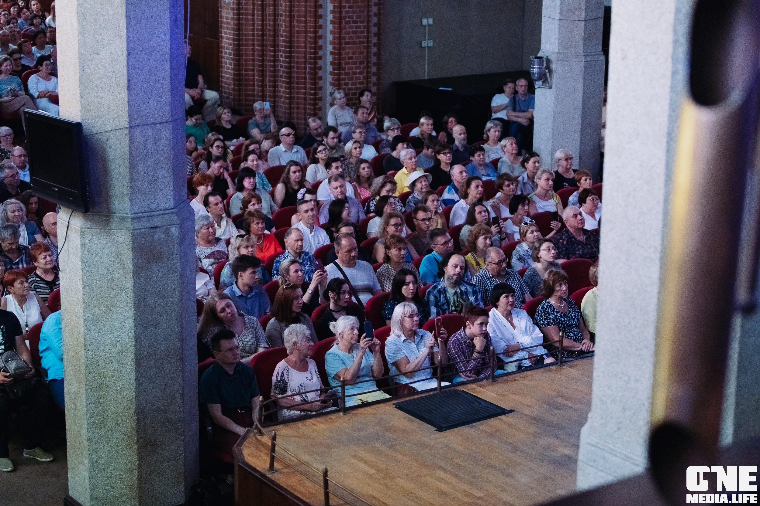 Фоторепортаж из Калининградской филармонии. One Media Life: фоторепортажи, фотоотчеты с мероприятий и заведений