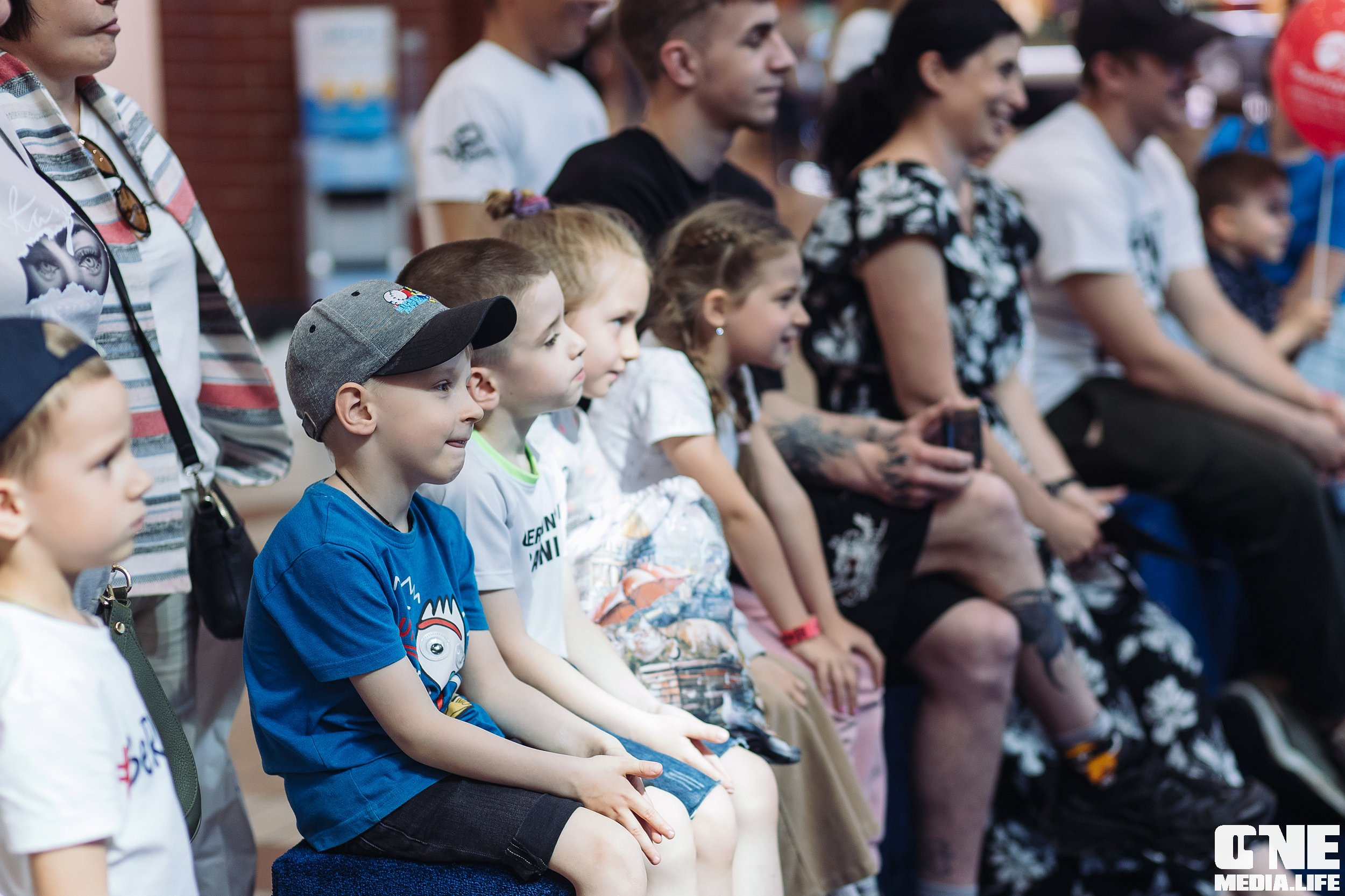 Автограф-сессия с Митей Фоминым. One Media Life: фоторепортажи, фотоотчеты с мероприятий и заведений