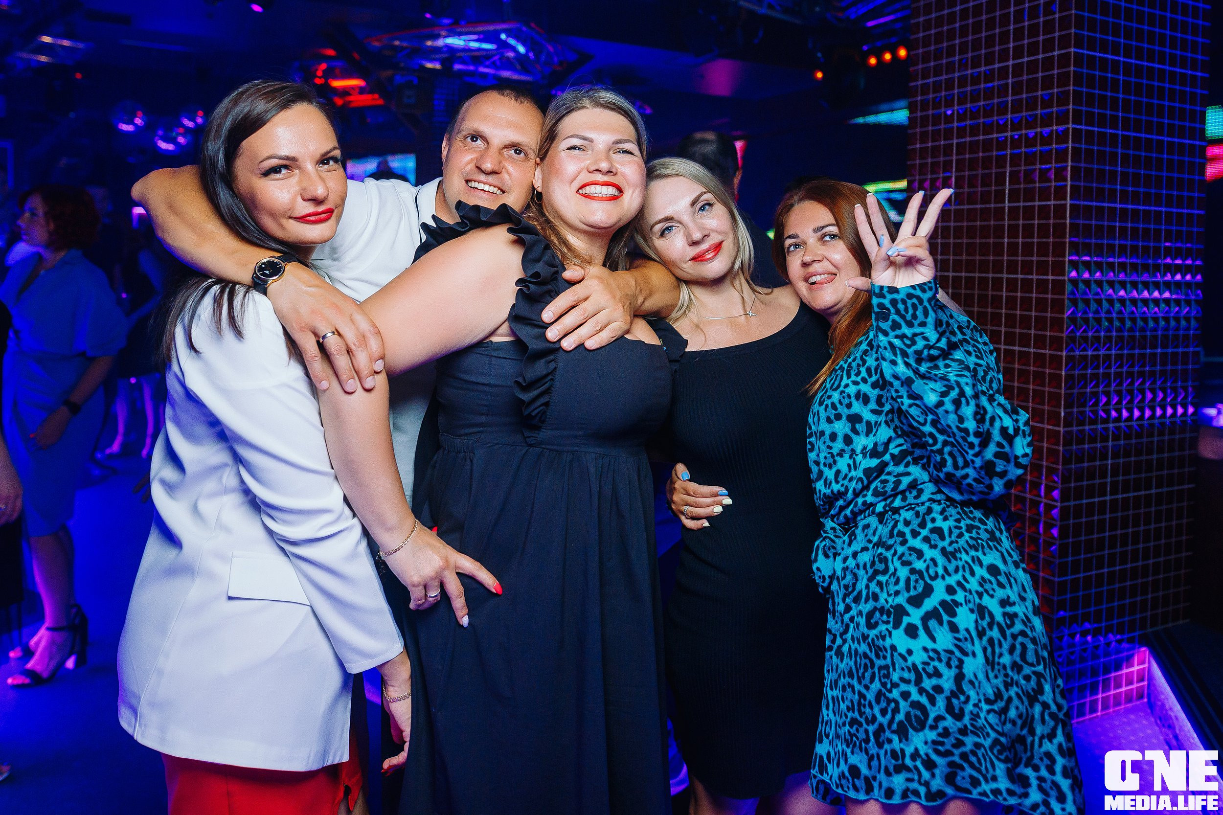 Фоторепортаж из ночного клуба Планета. One Media Life: фоторепортажи, фотоотчеты с мероприятий и заведений