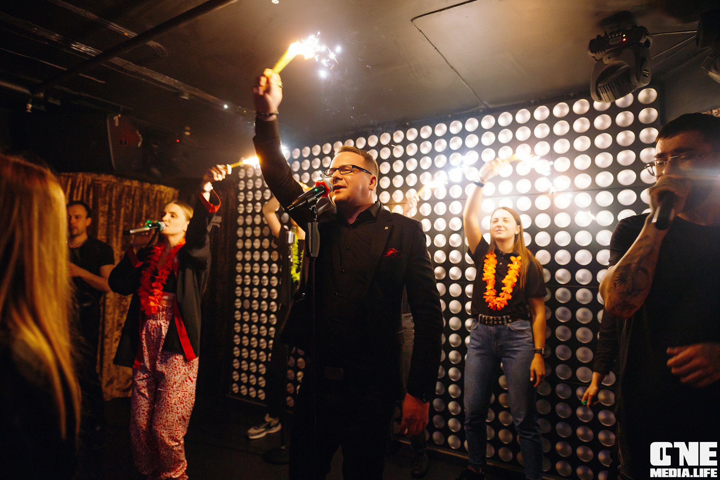 Фотоотчет из караоке клуба Эйфория. One Media Life: фоторепортажи, фотоотчеты с мероприятий и заведений